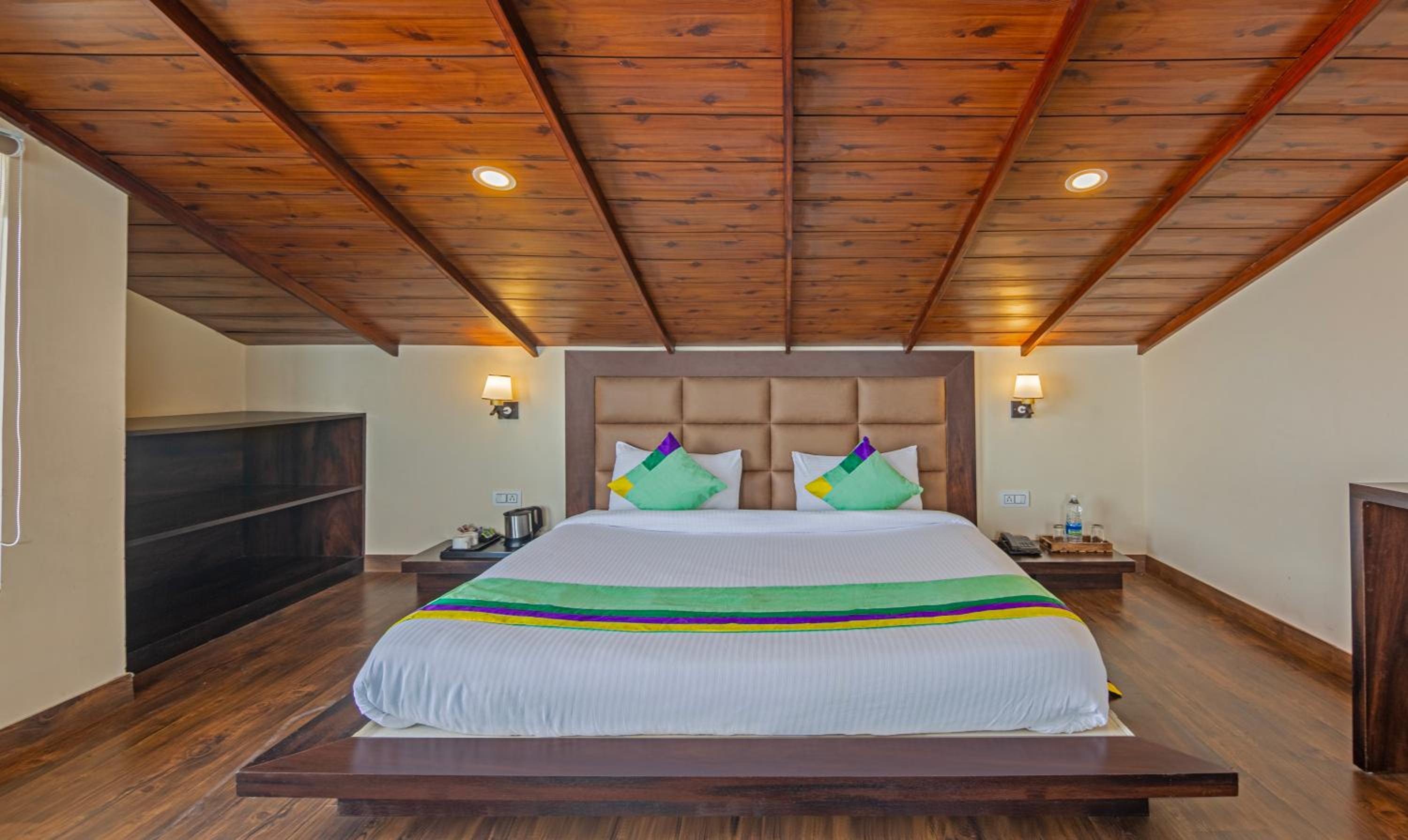 Spacious Premium Room photo 3