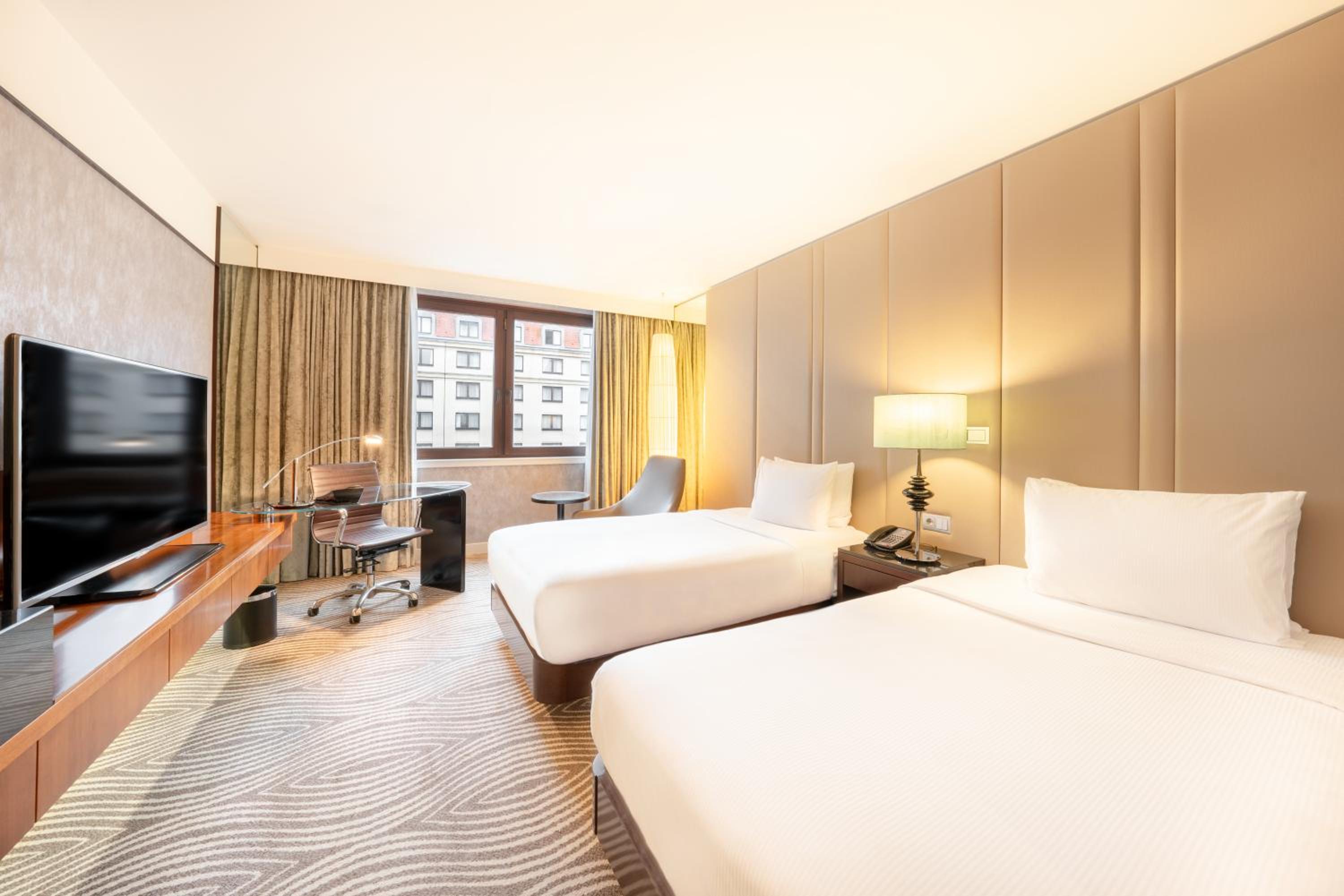 Twin Room with Courtyard View