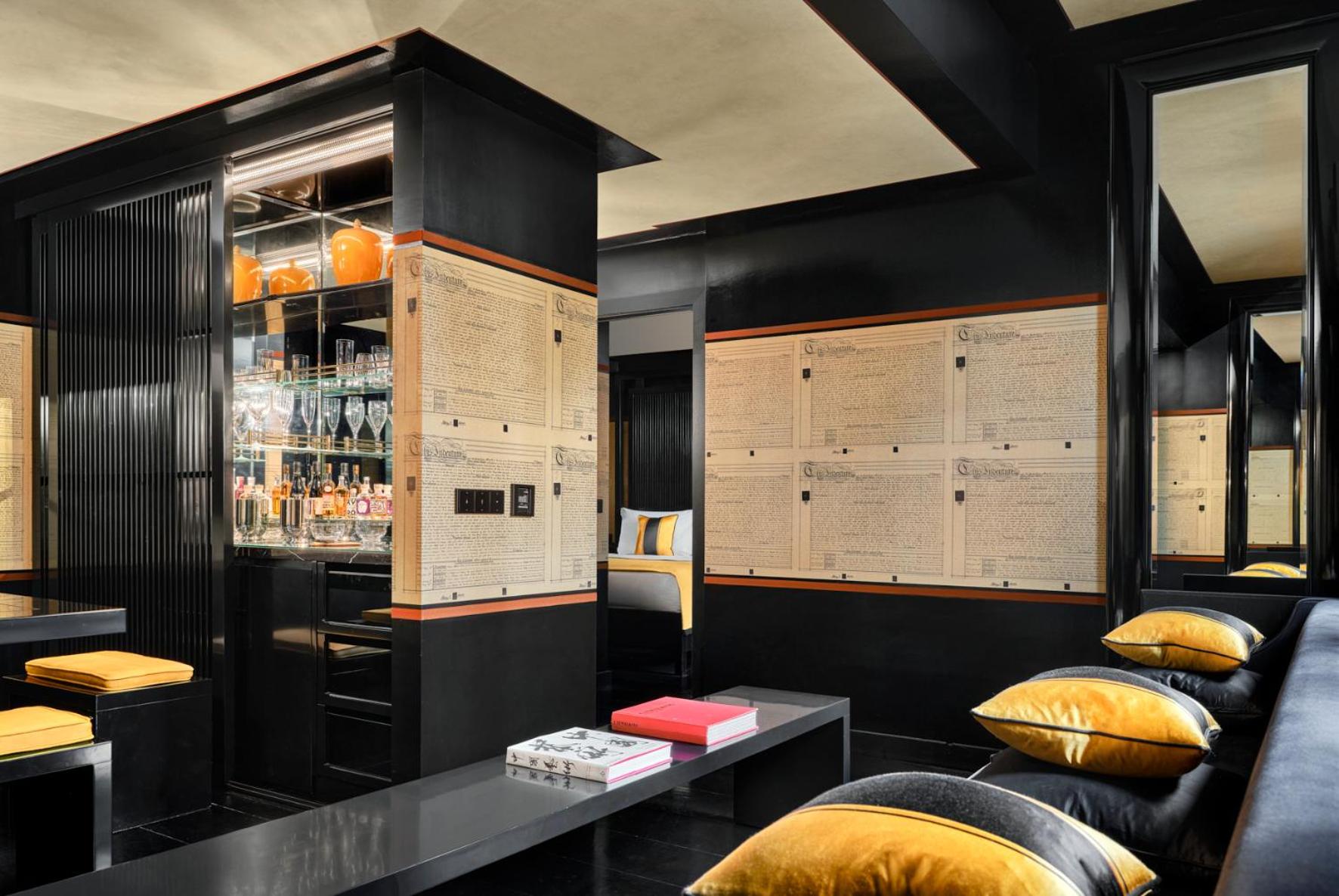 Montgomerie One-Bedroom Suite, 1 King (Roundtrip Airport Transfers + Club Lounge Access with Complimentary Breakfast, Cocktails & Snacks)