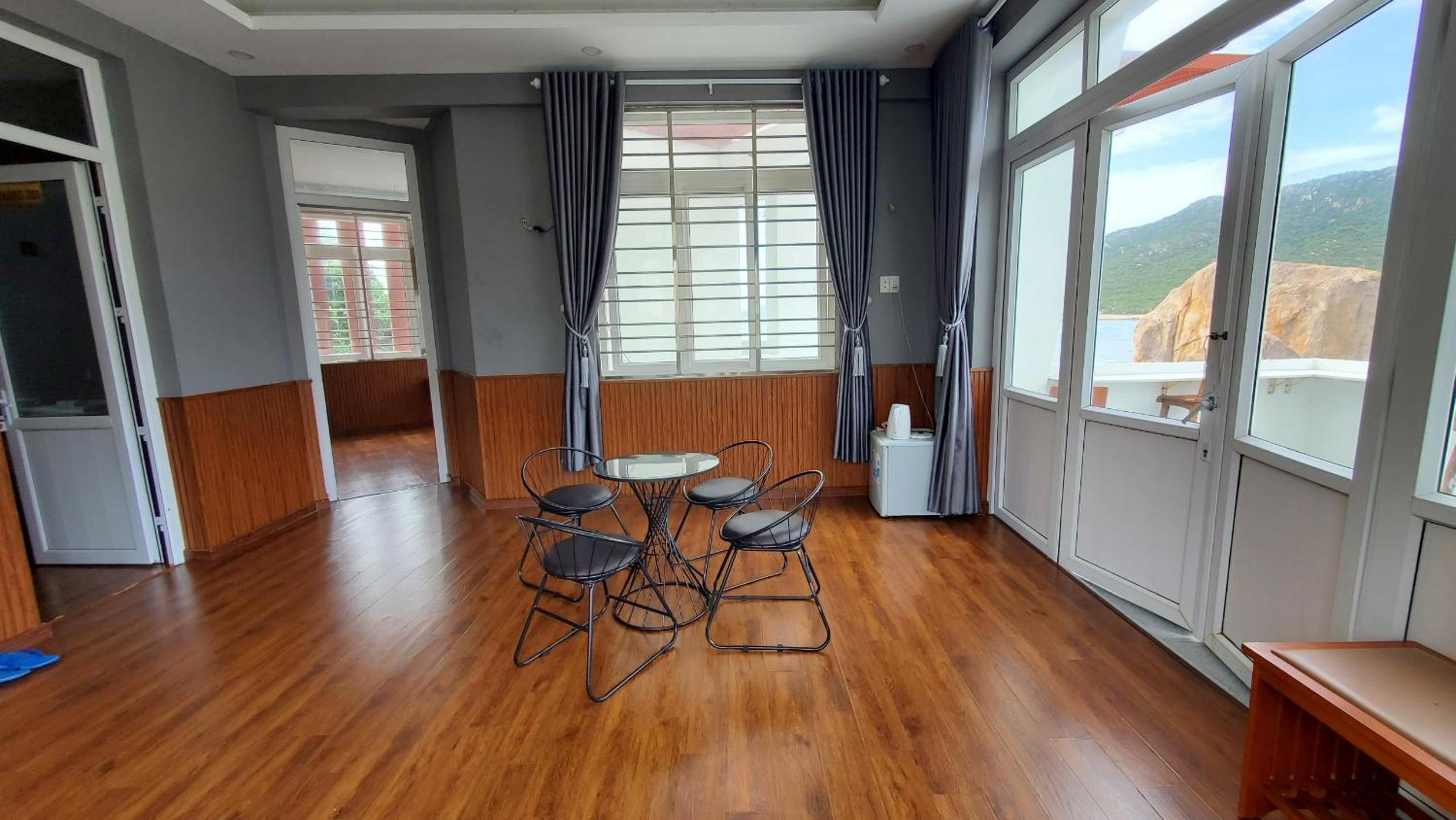 豪华双人房，带阳台和海景