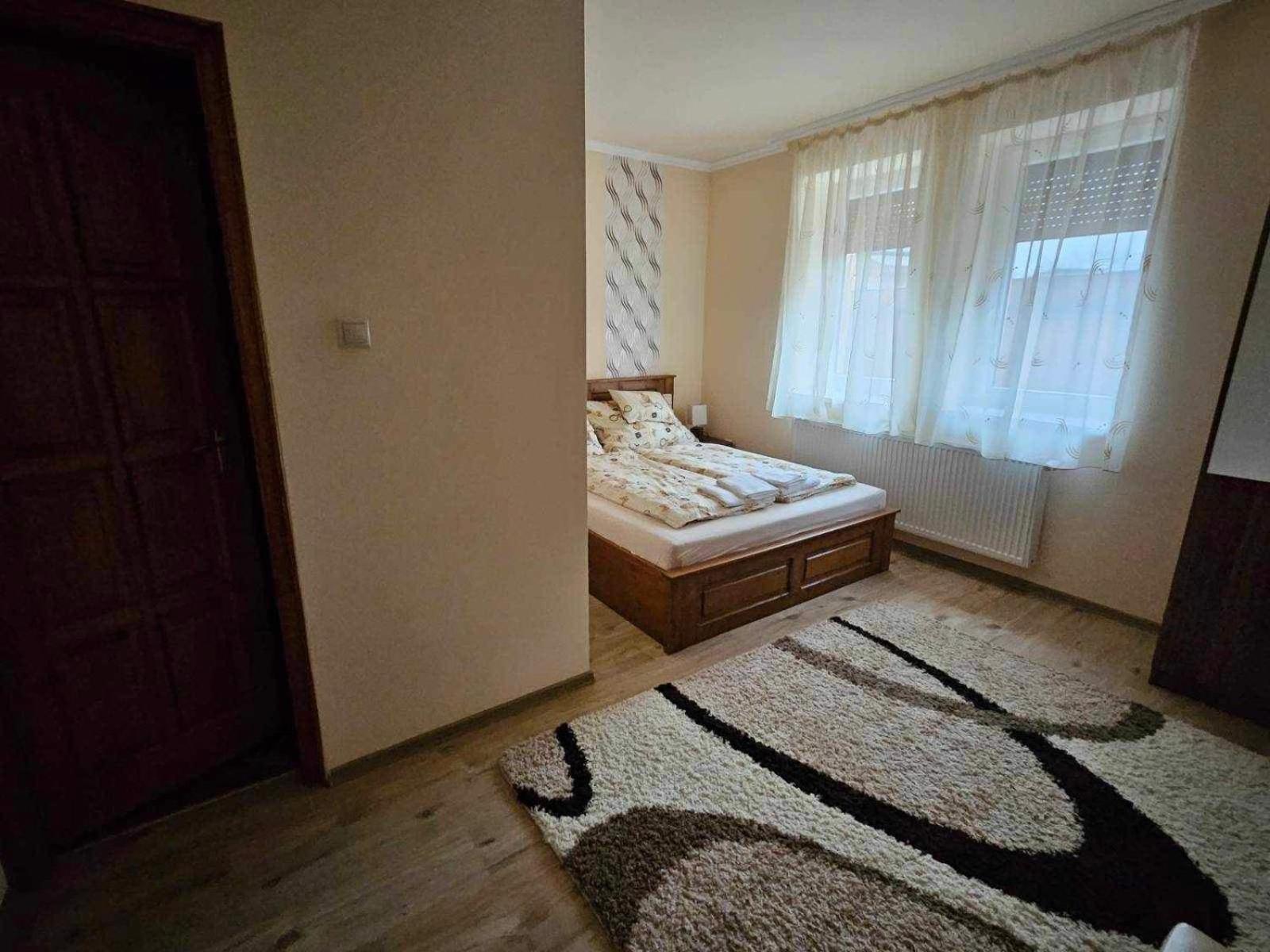 Deluxe Double Room with Shower photo 3