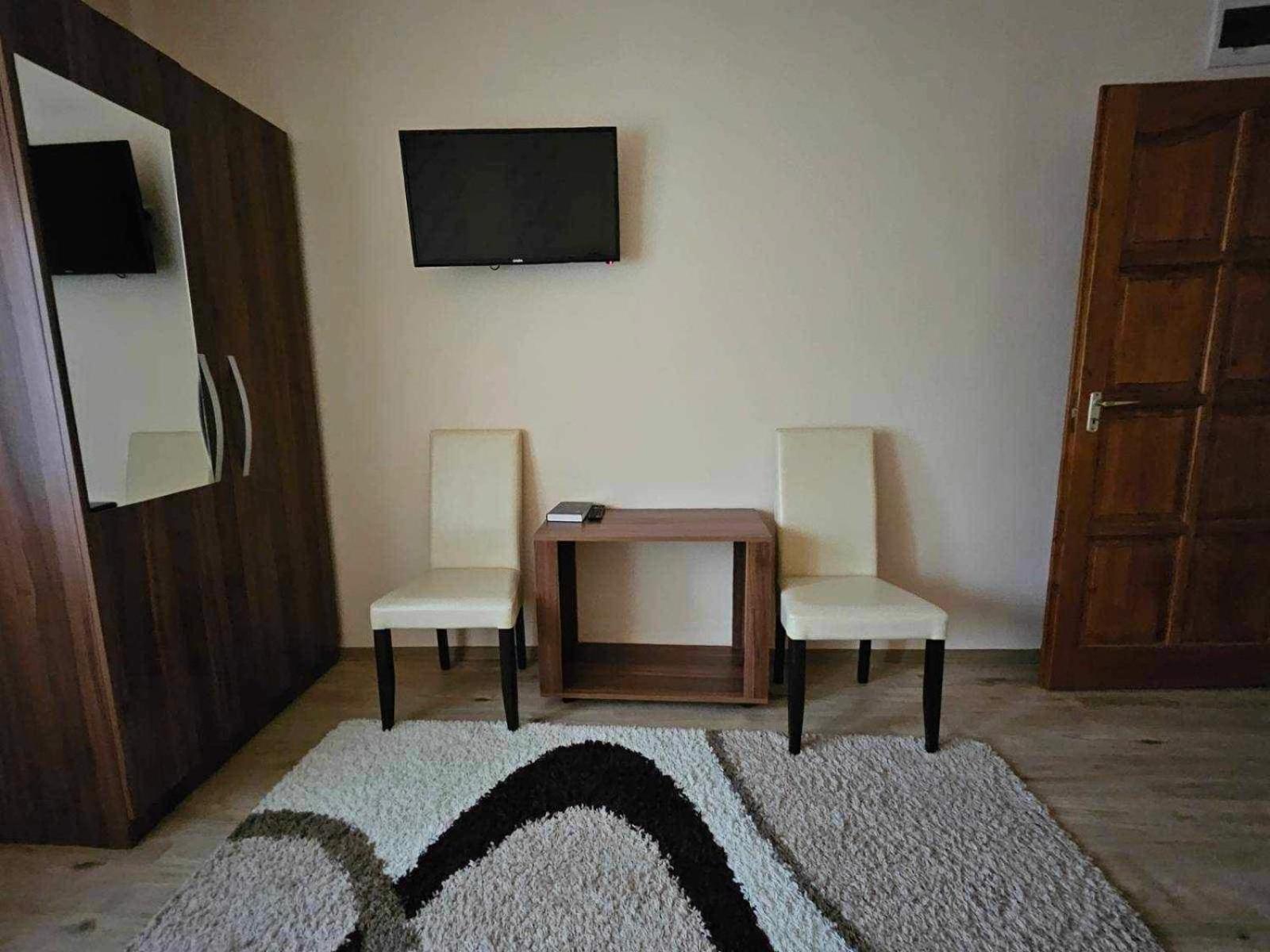 Deluxe Double Room with Shower photo 1