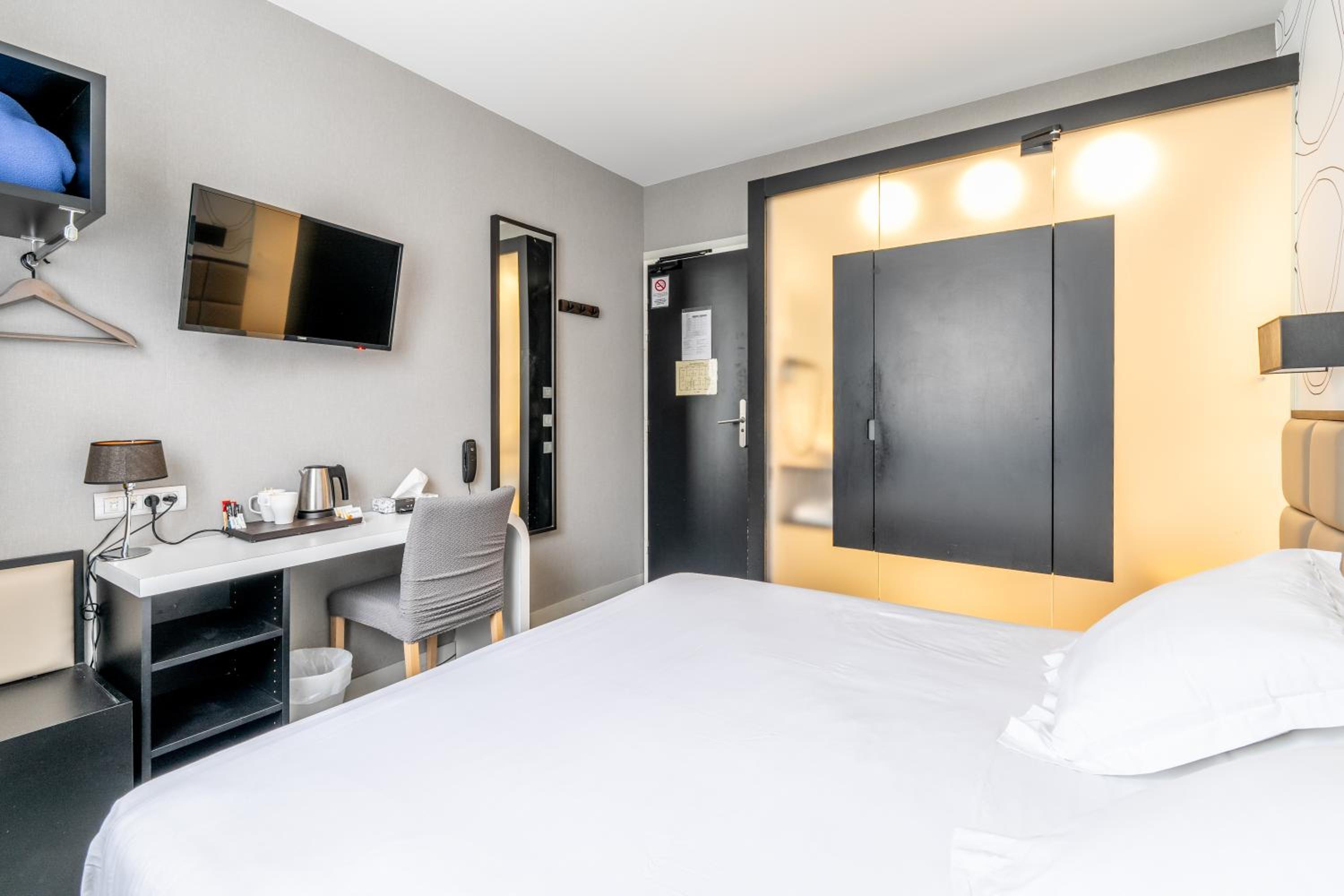 Superior Double Room - Photo 3