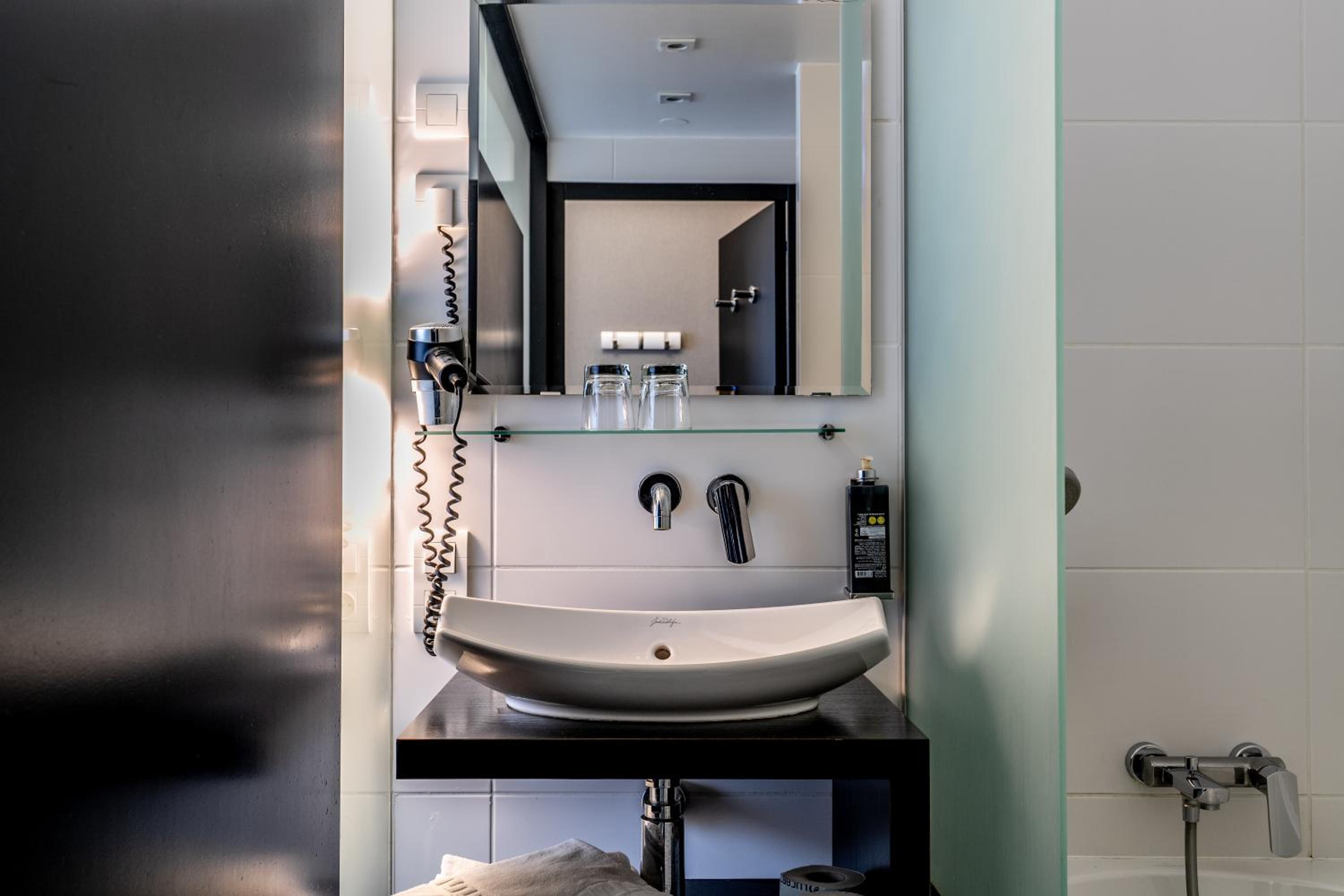 Superior Double Room - Photo 7