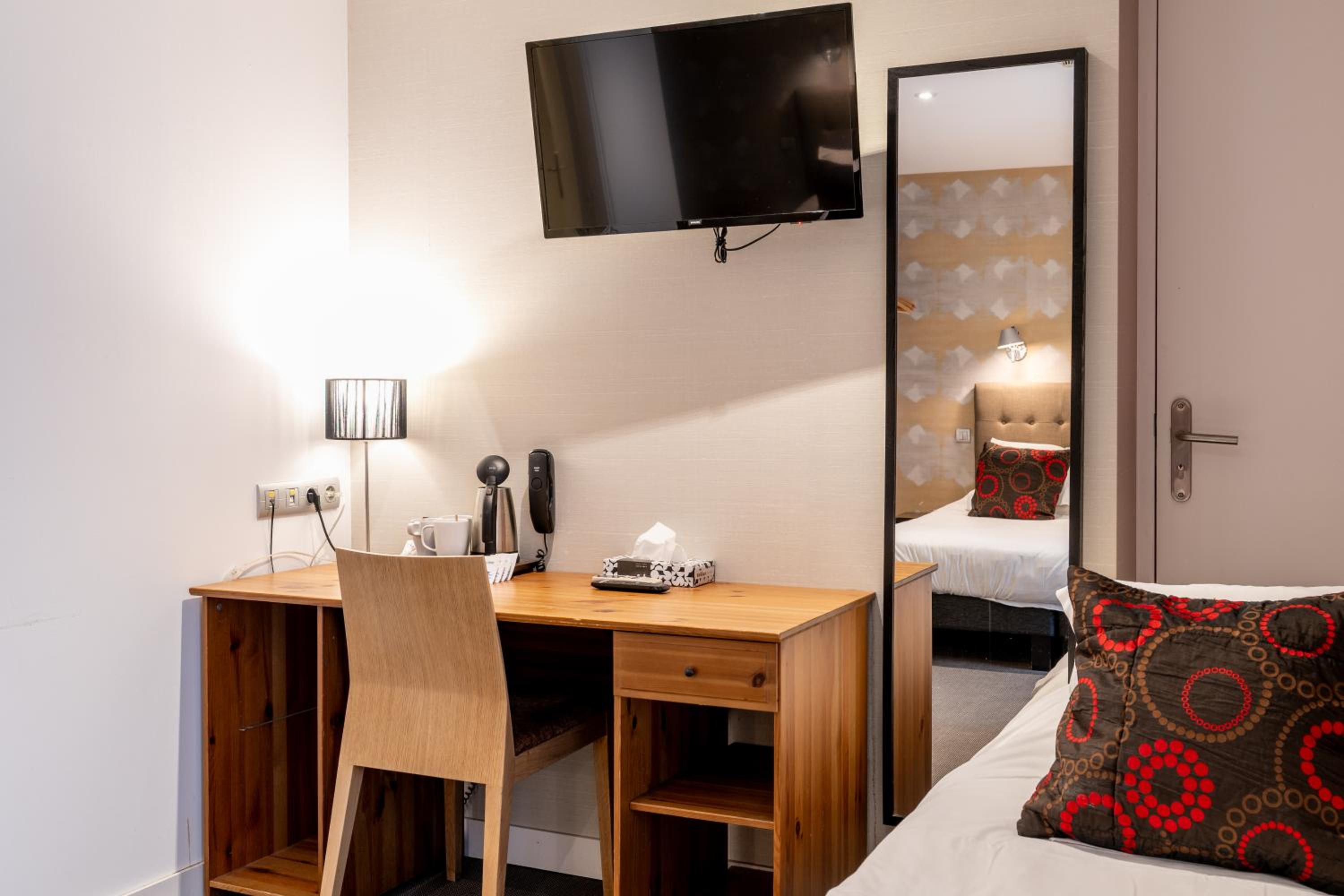 Triple Room - Photo 6
