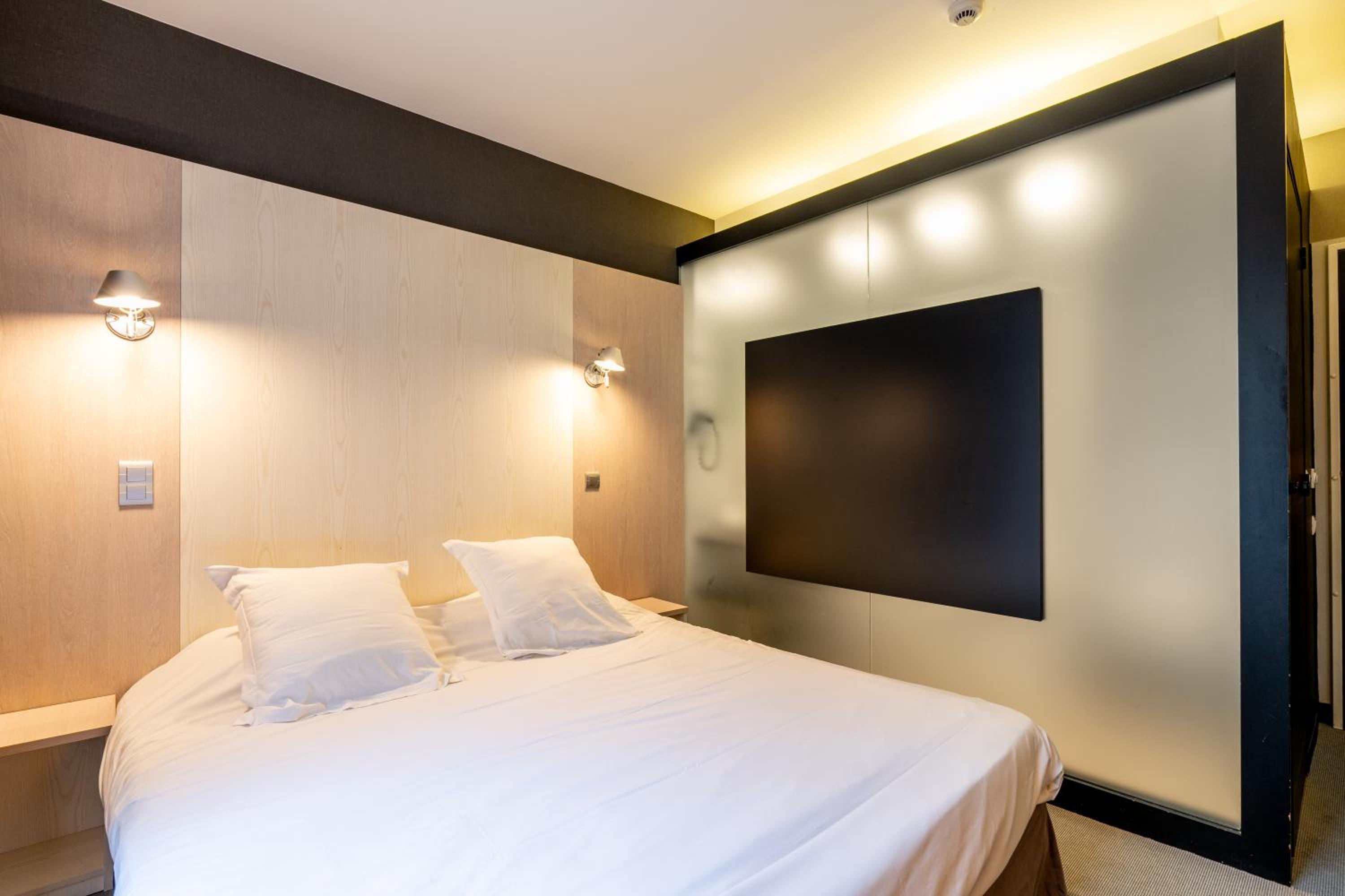 Superior Double Room - Photo 10