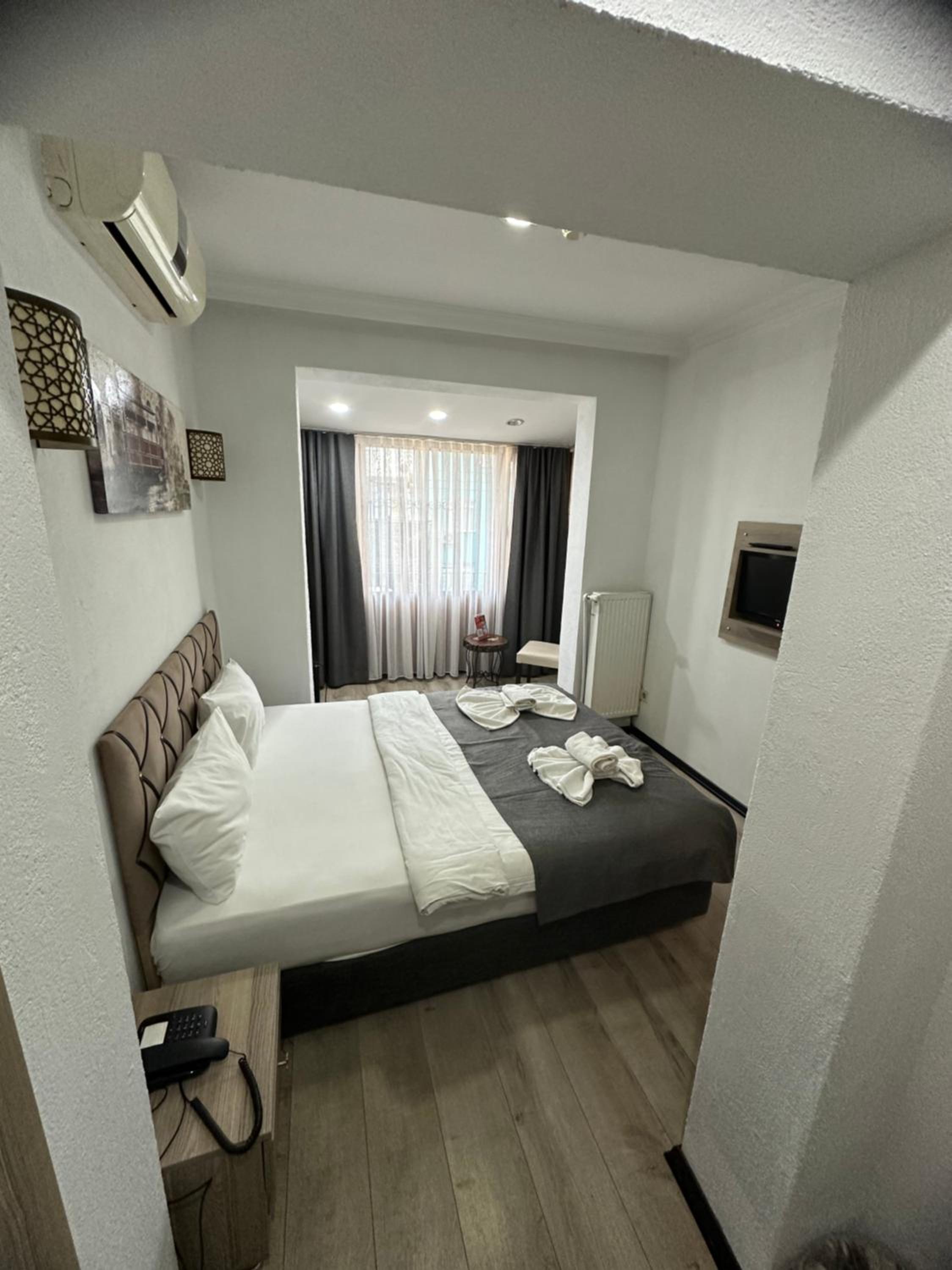 Standard Double Room photo 3