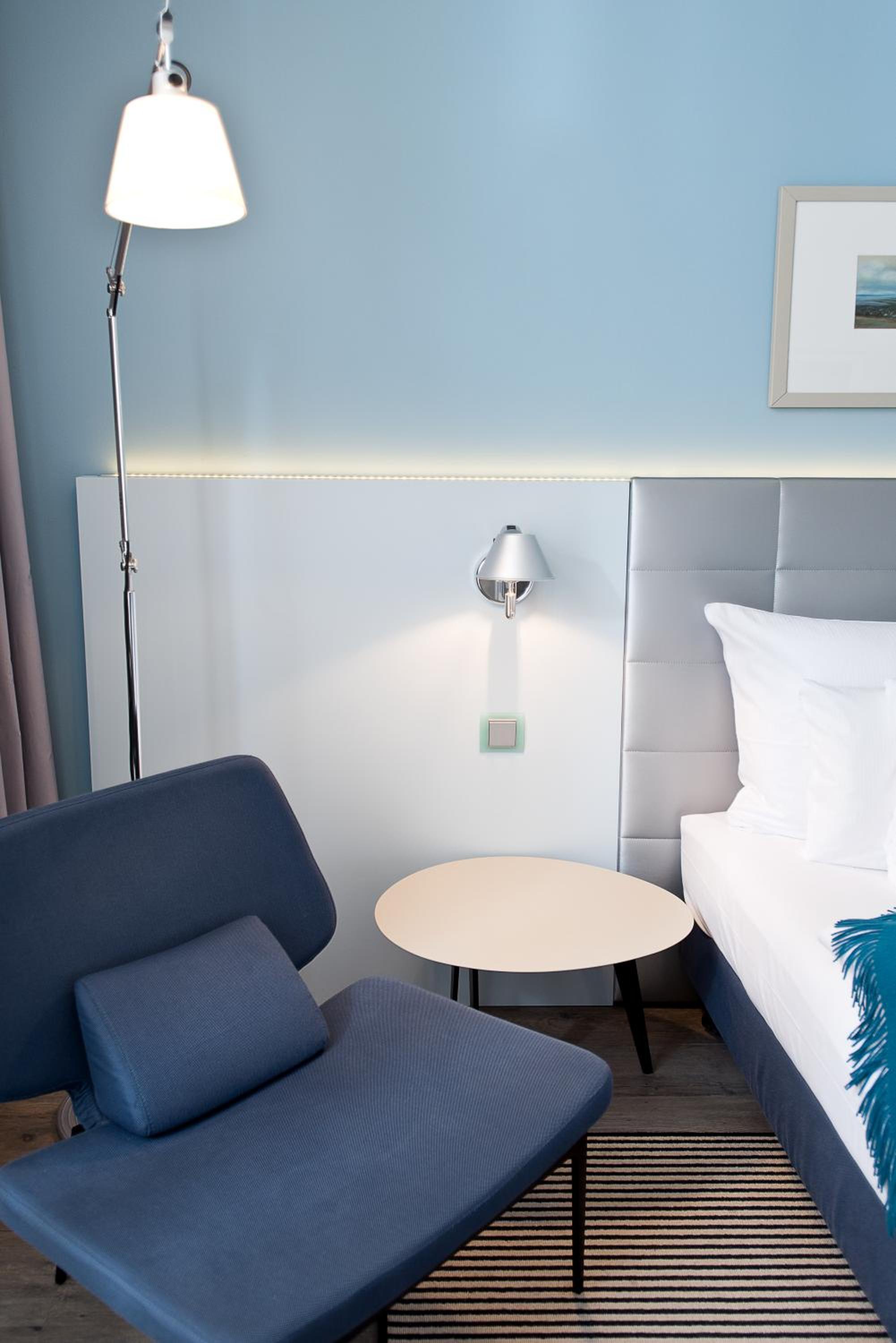 Double Room with Balcony - Photo 3