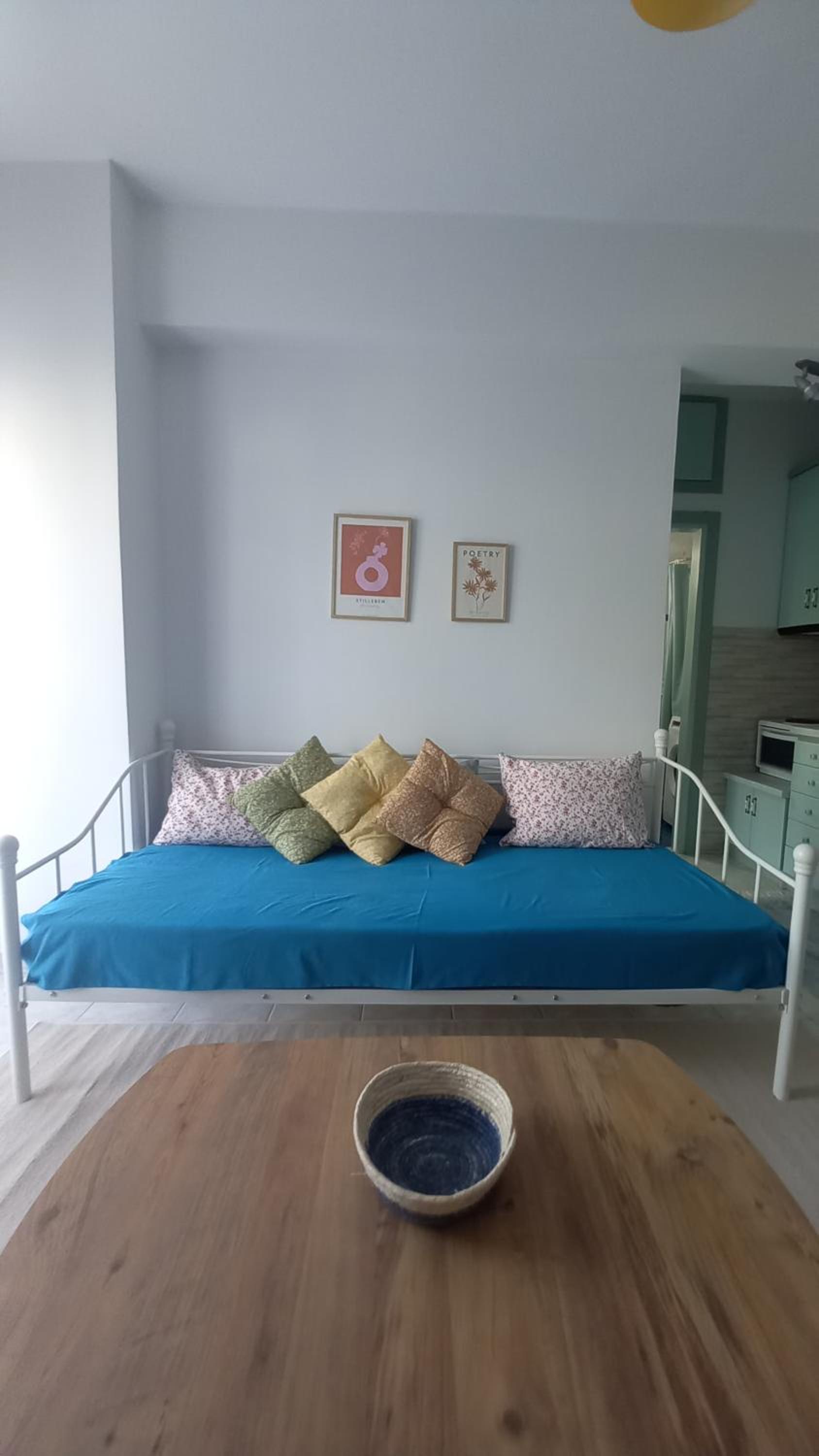 One-Bedroom Apartment - Photo 9