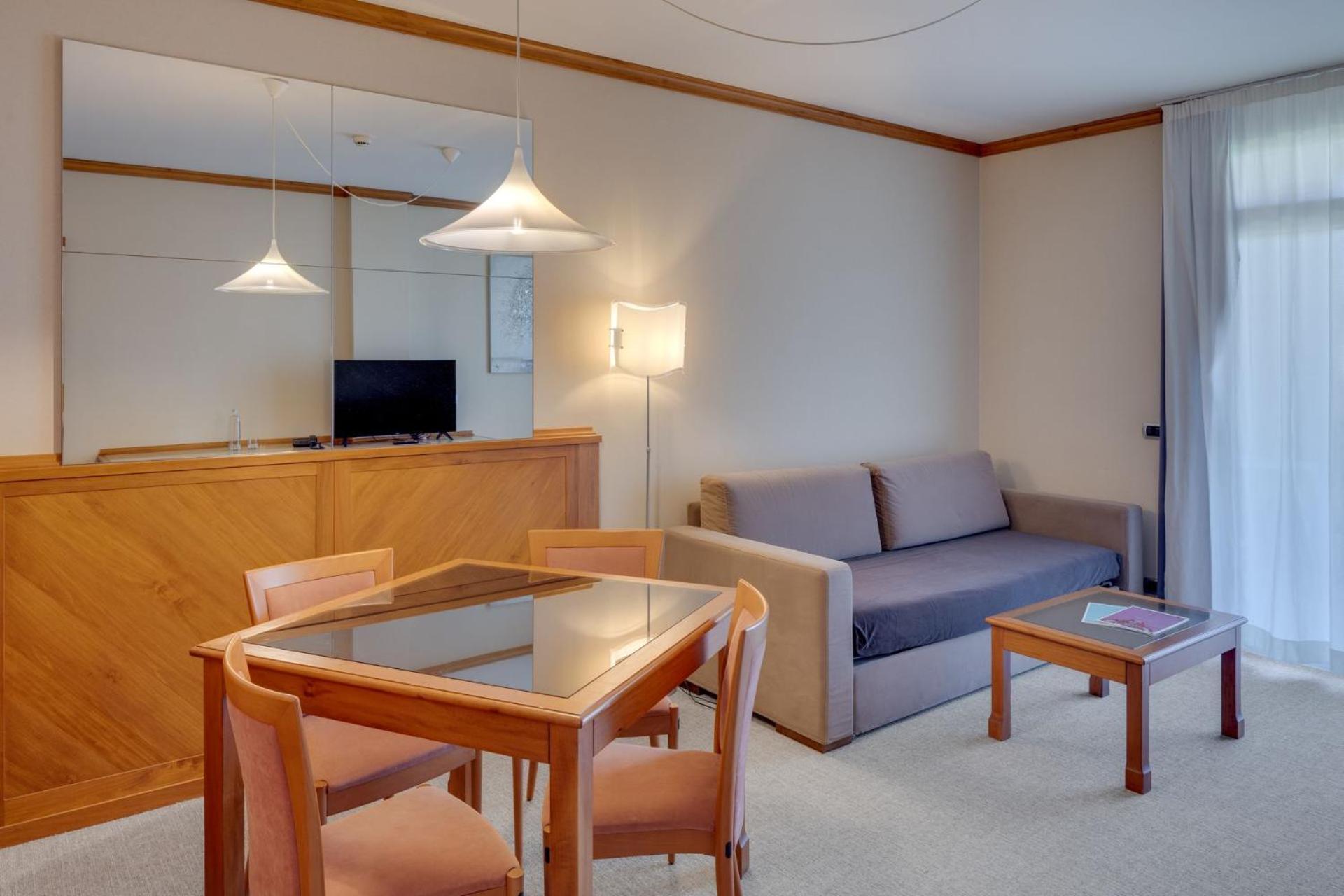 Suite - Annex - Photo 2