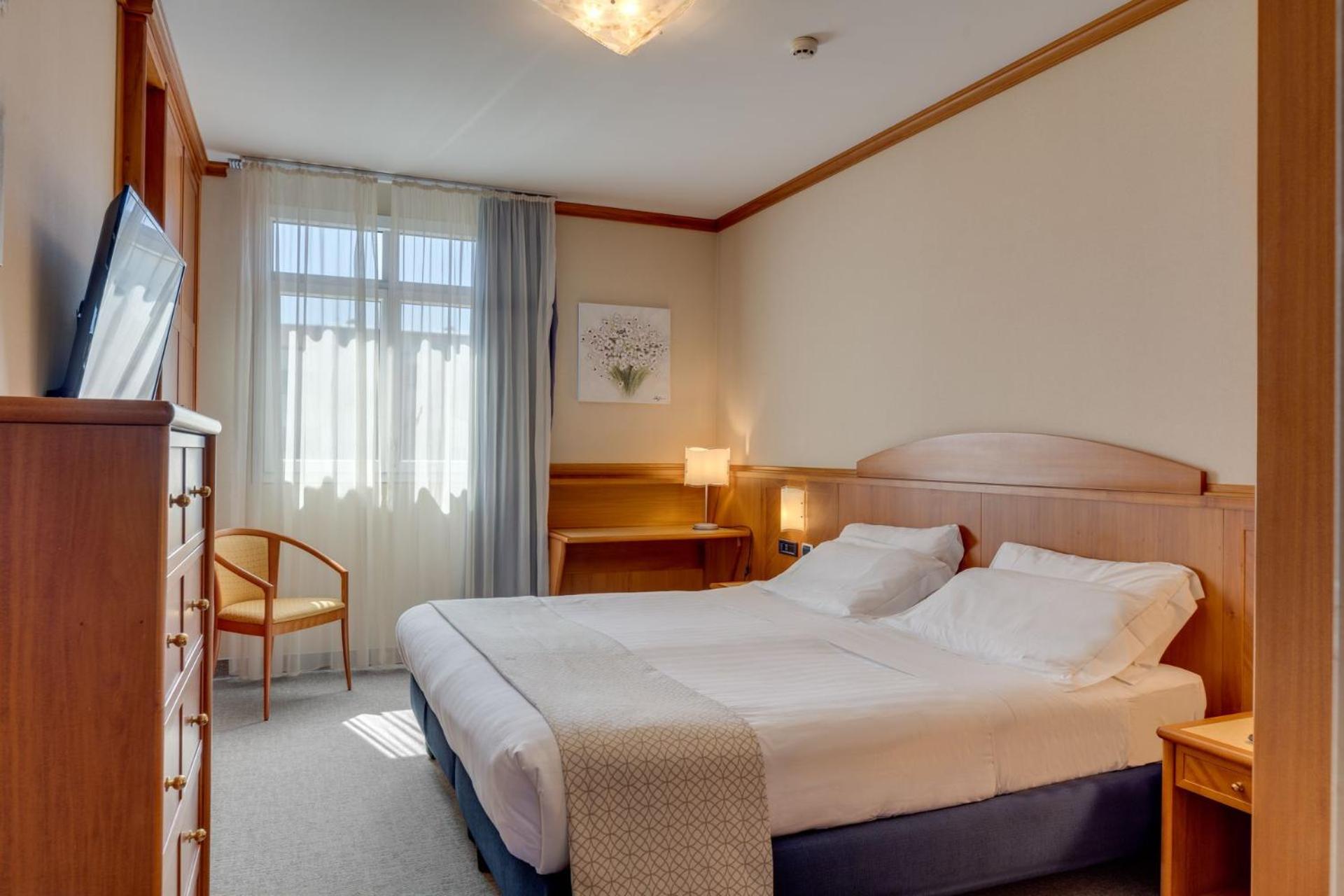 Suite - Annex - Photo 1