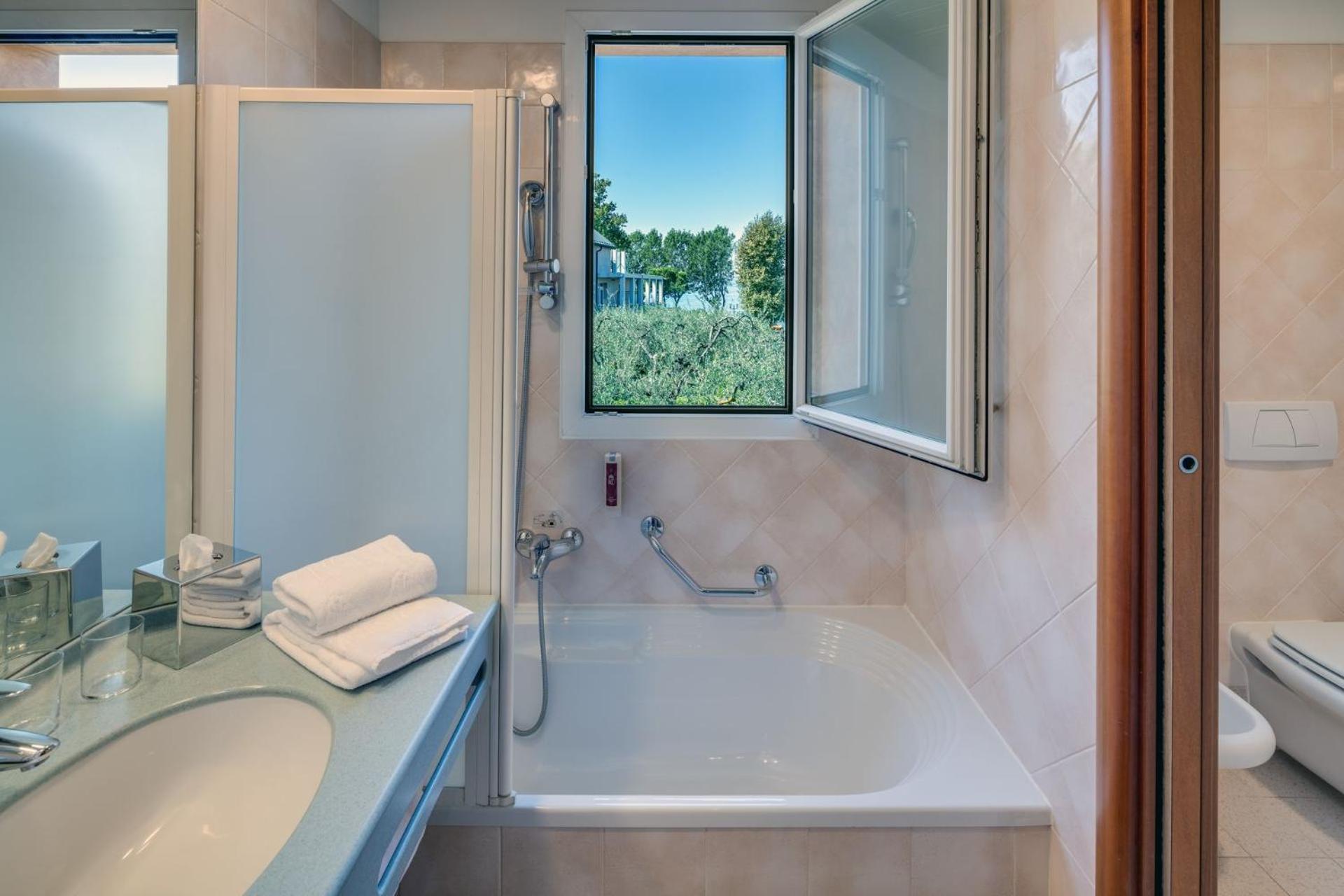 Suite - Annex - Photo 4