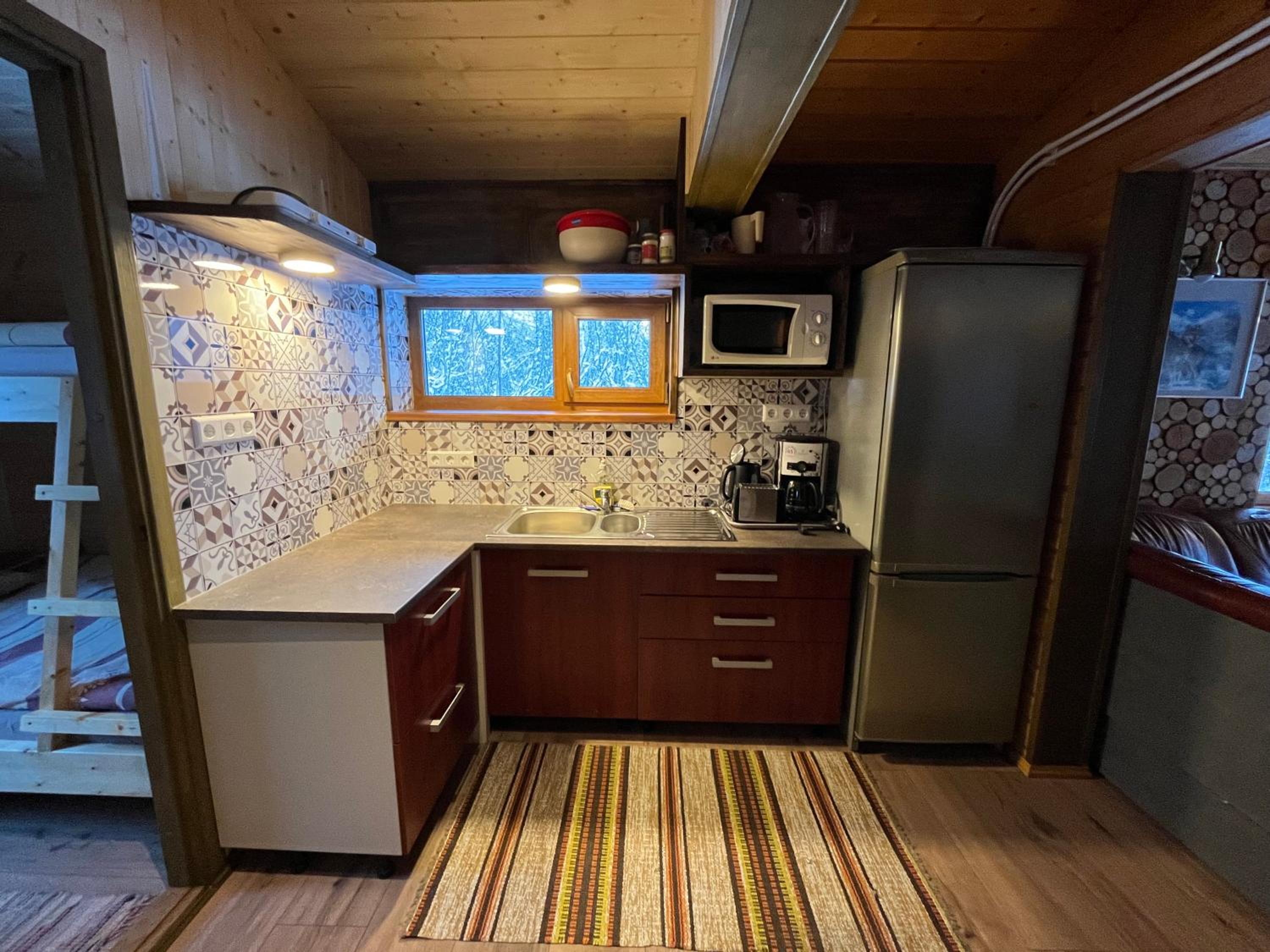 Two-Bedroom House - Photo 3