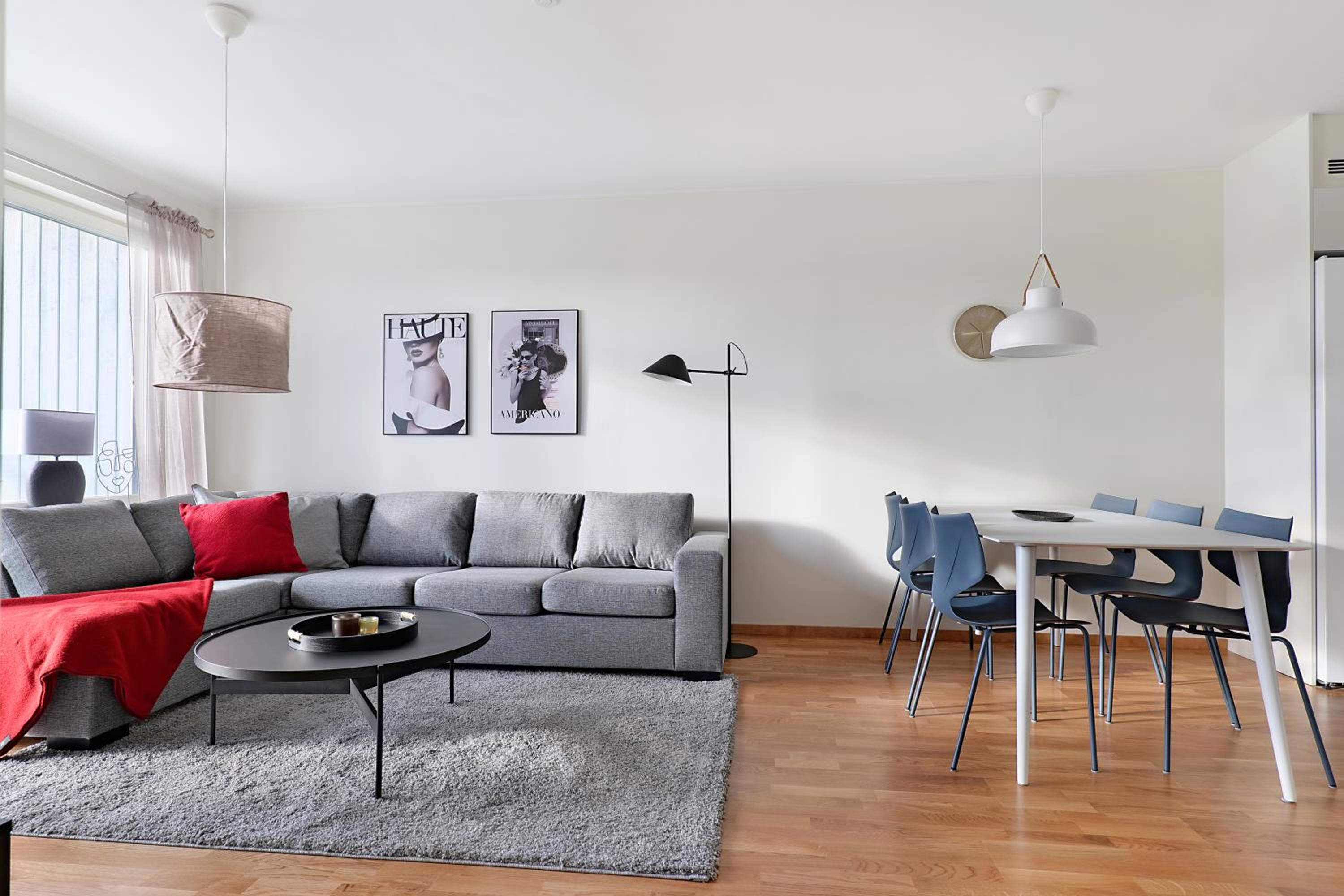 Three-Bedroom Apartment photo 2