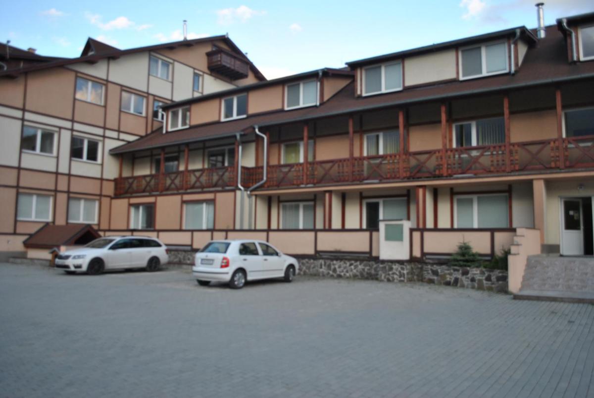 Apartment with Mountain View photo 1