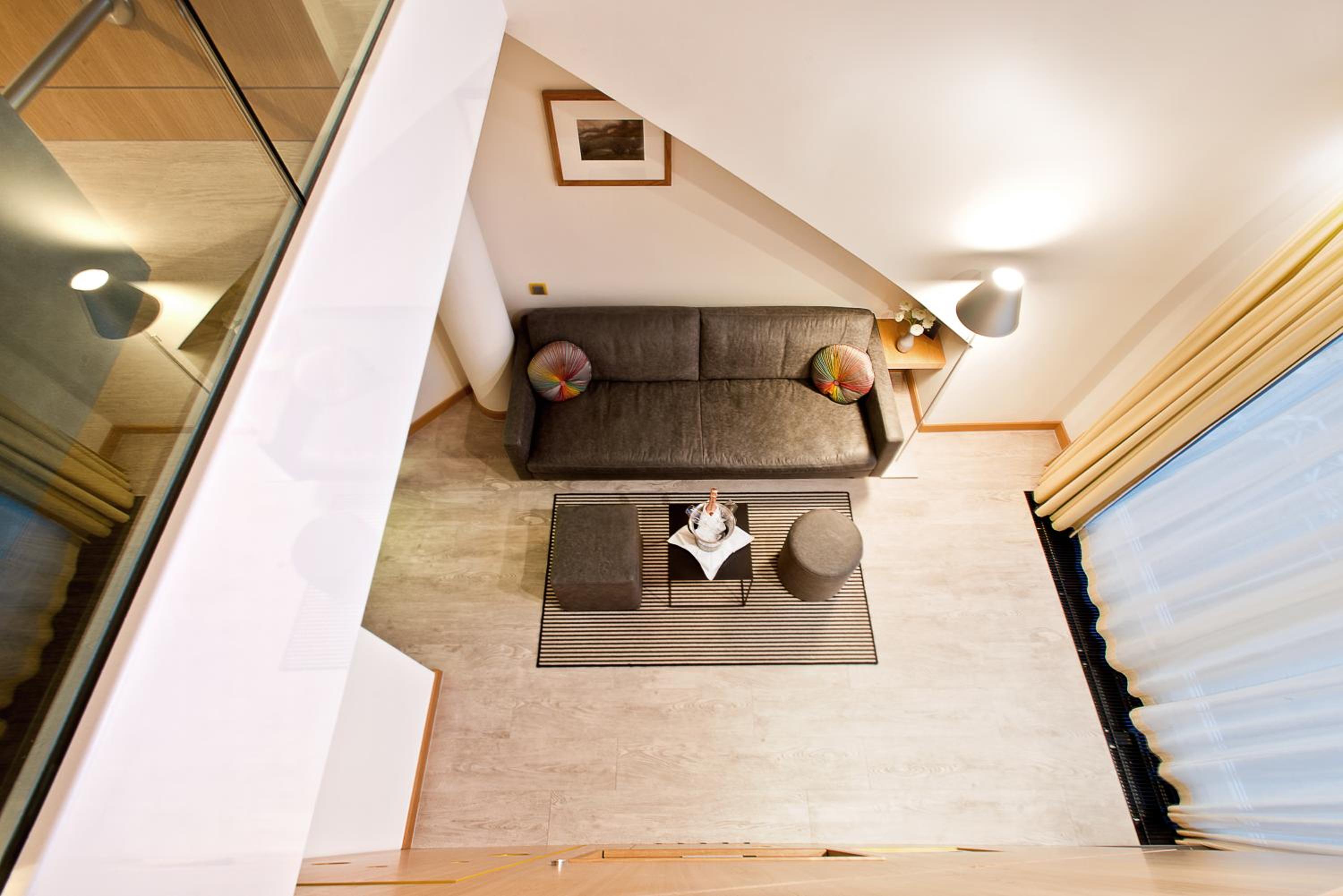 Maisonette with Balcony - Side Sea View - Photo 11