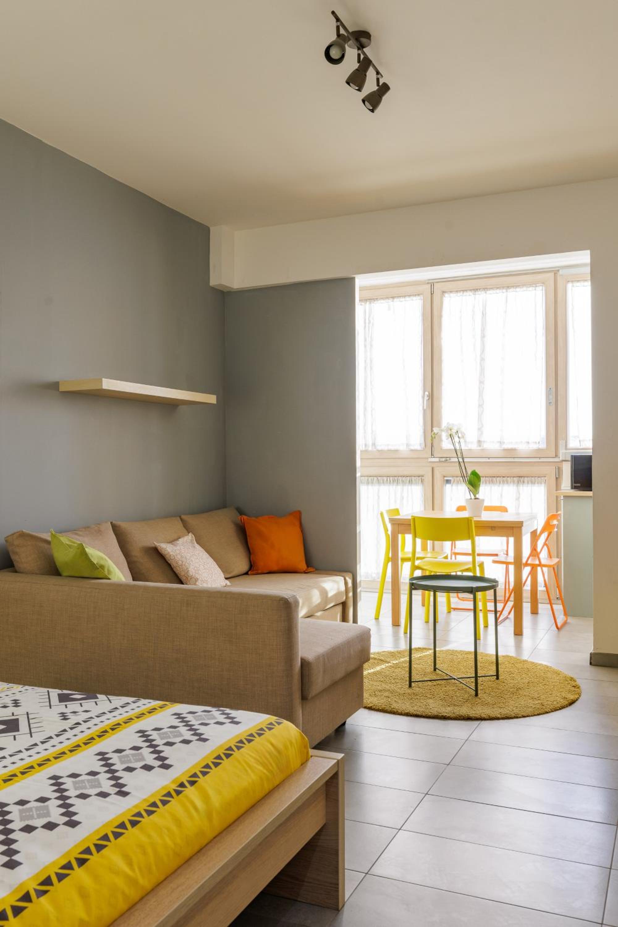 One-Bedroom Apartment