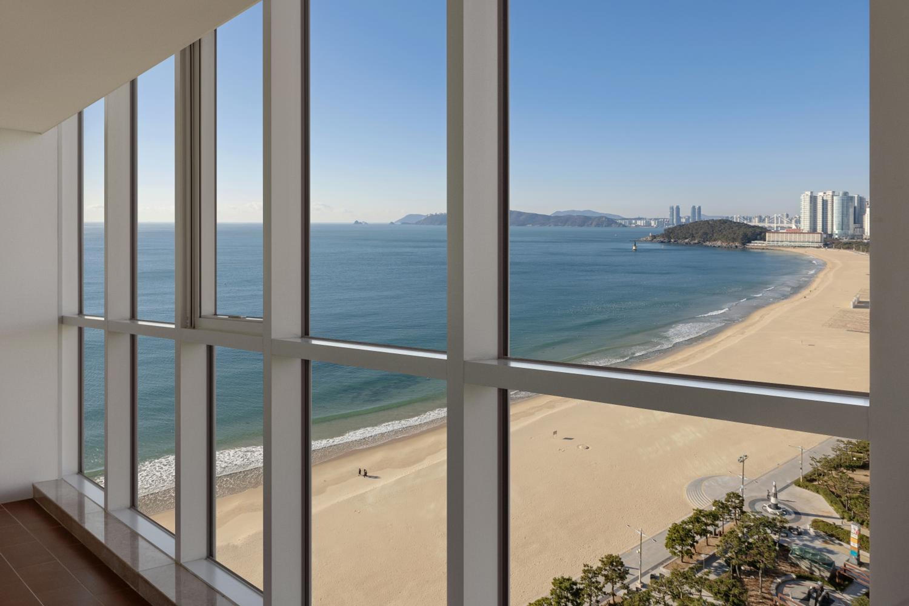 Royal Suite  - Partial Sea View photo 3