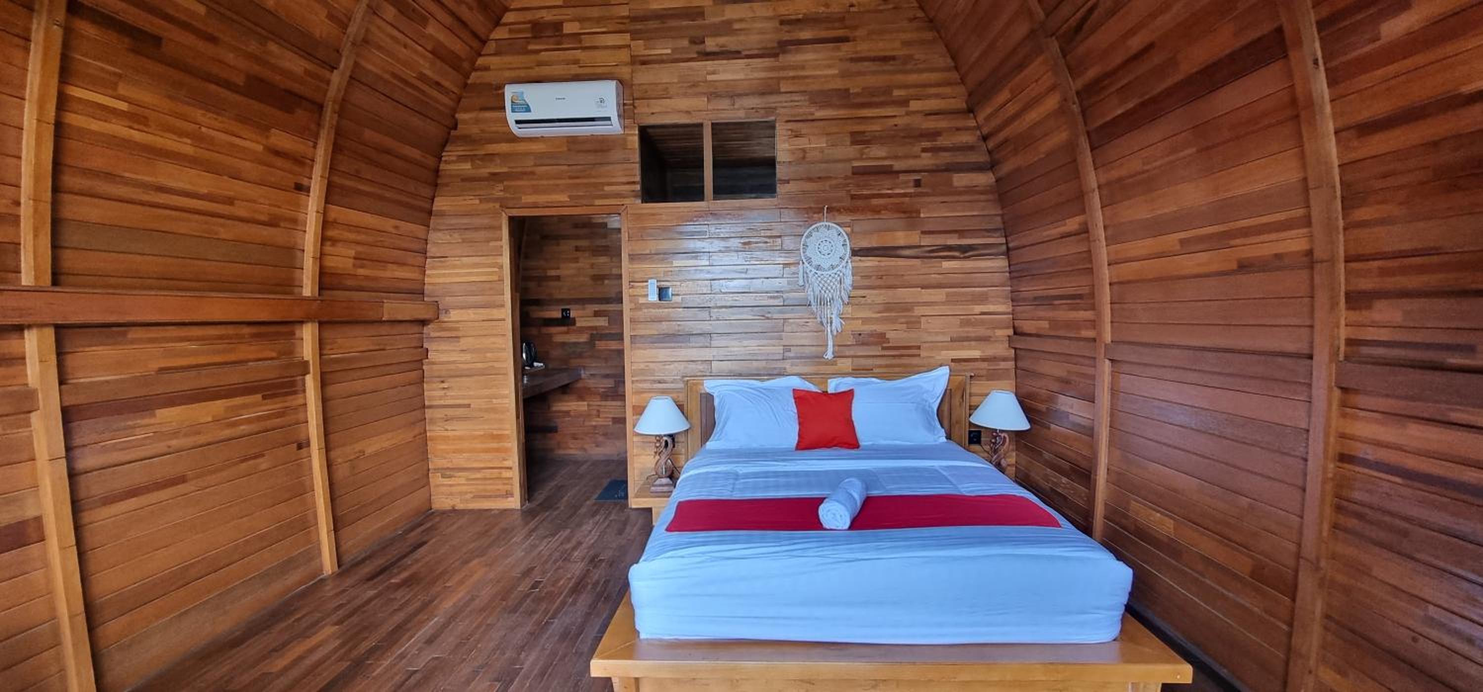 Standard Double Room - Photo 11