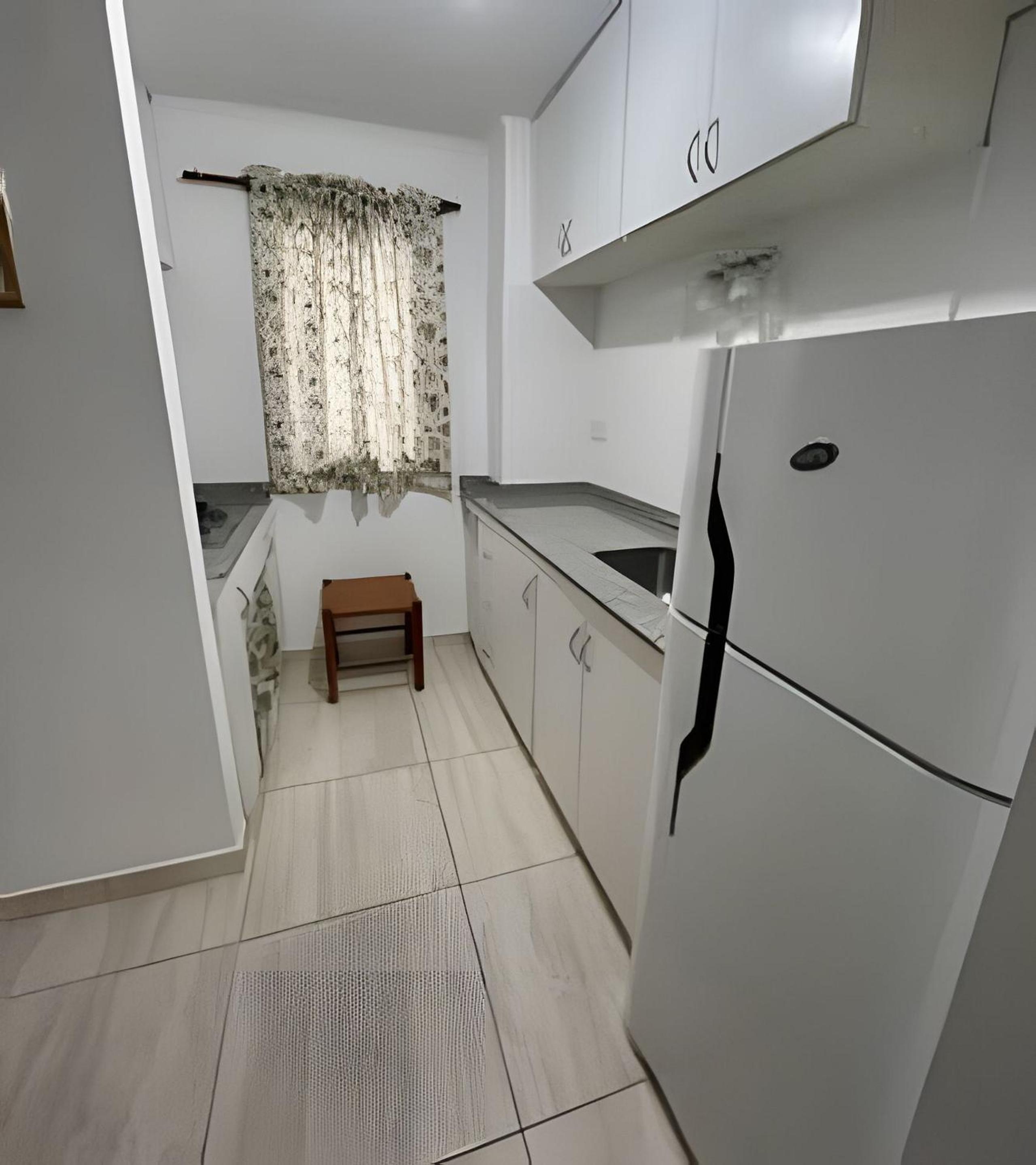 One-Bedroom Apartment photo 3