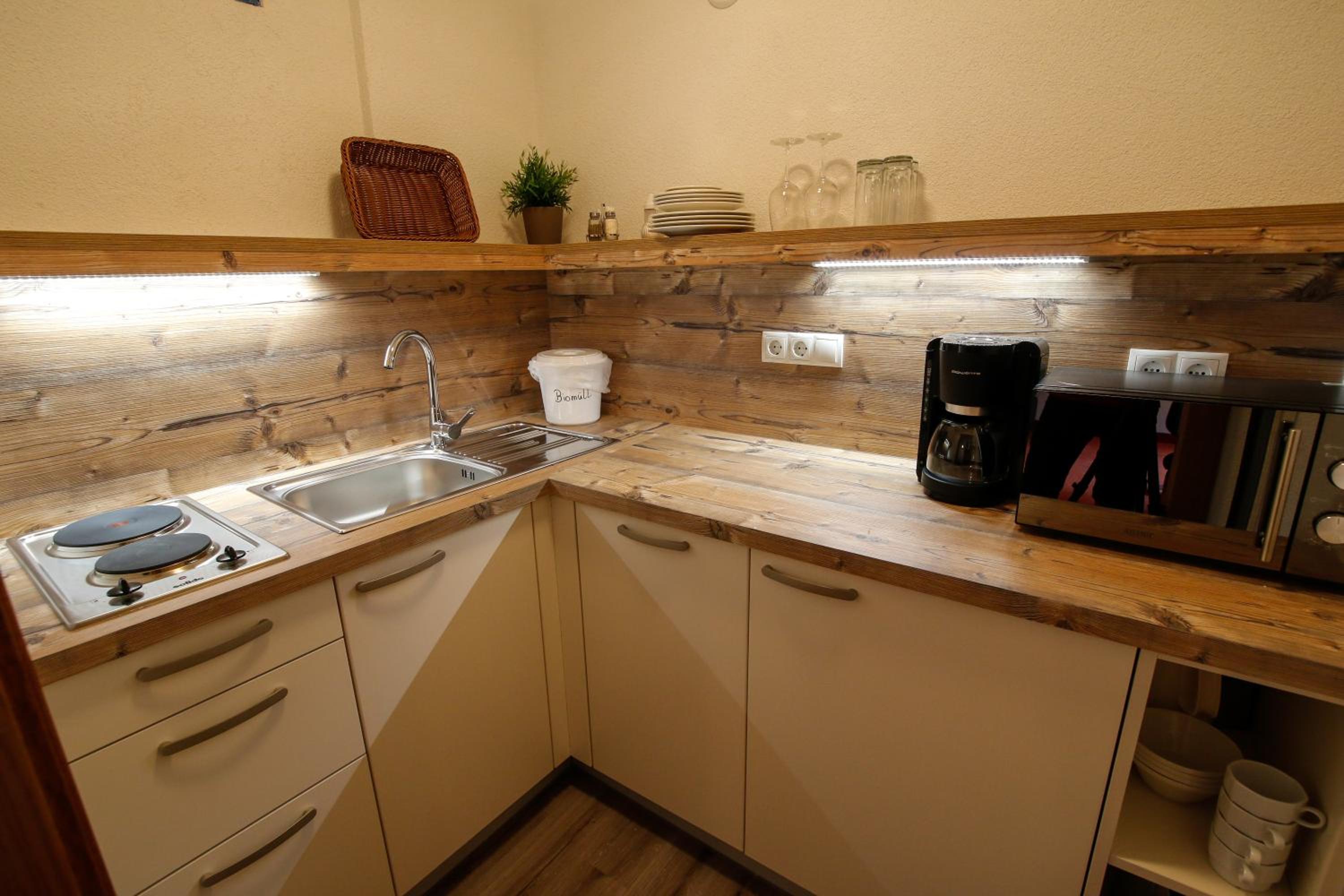 Studio Apartment photo 2