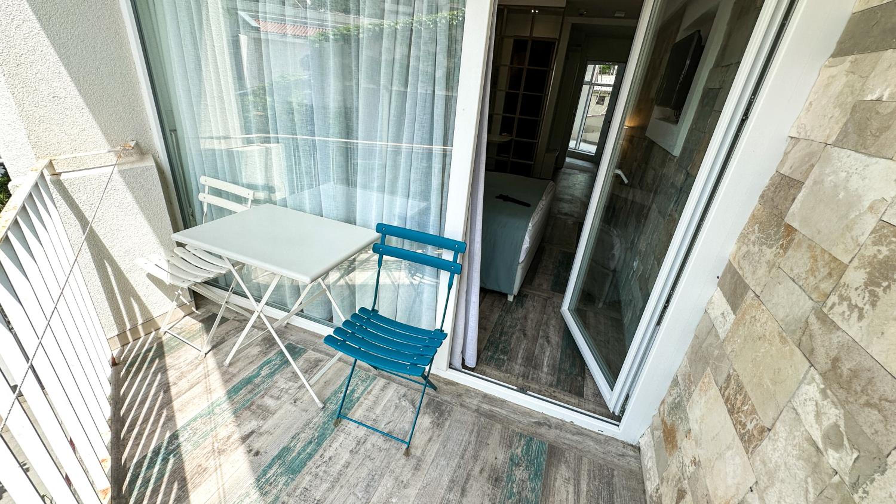 Double or Twin Room - Photo 7