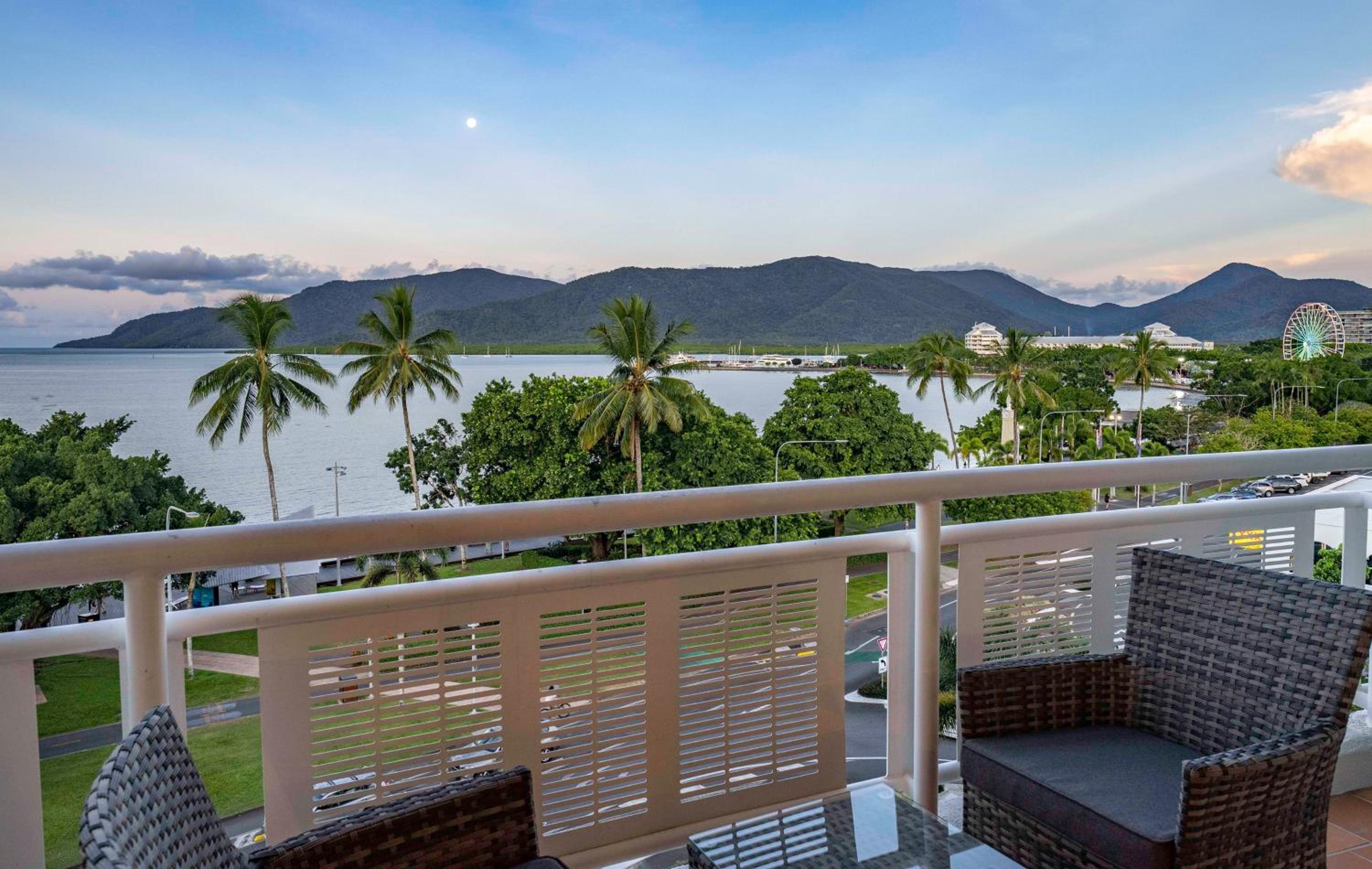 Deluxe Double Double Room with Sea View
