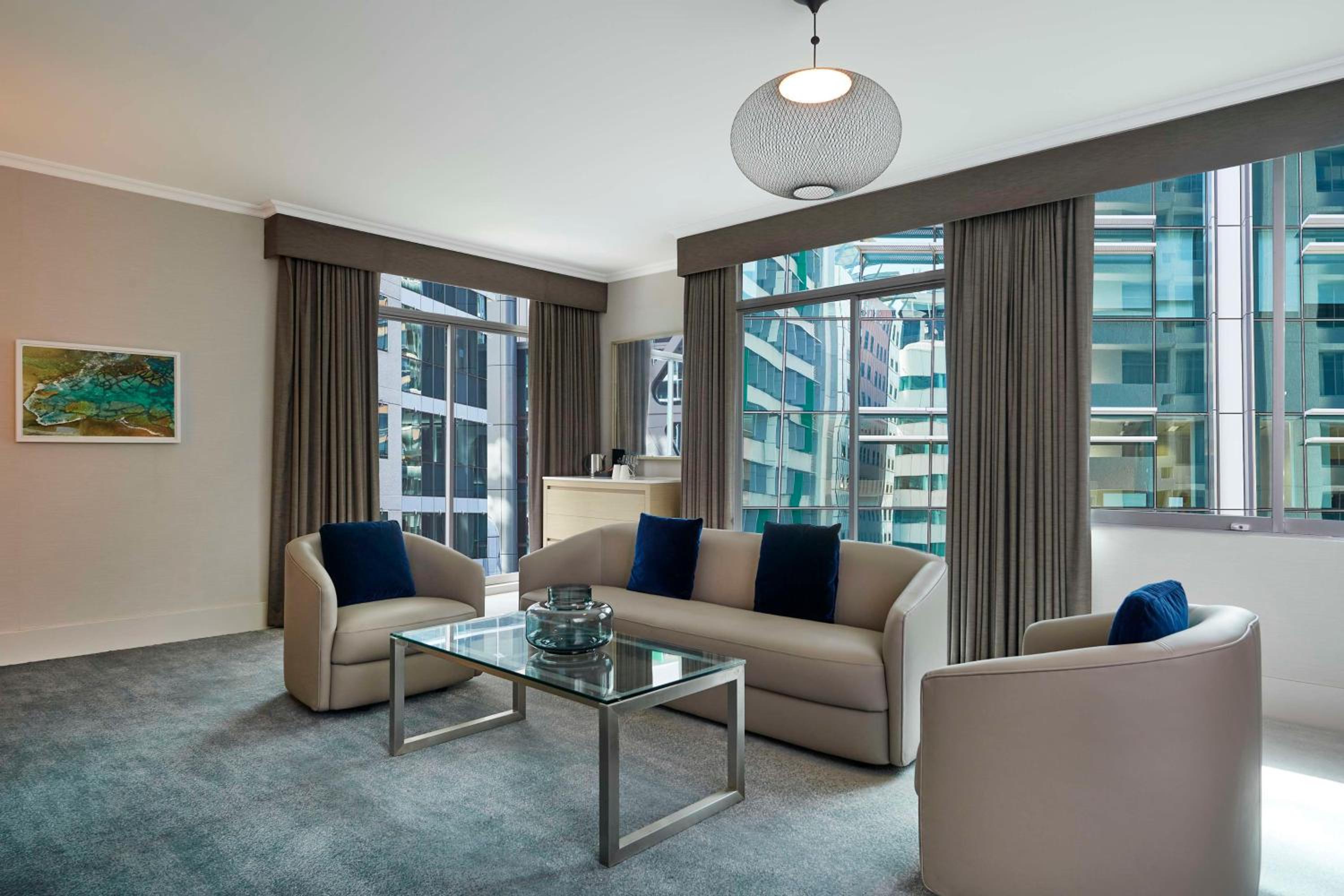 Executive King Suite - Photo 5