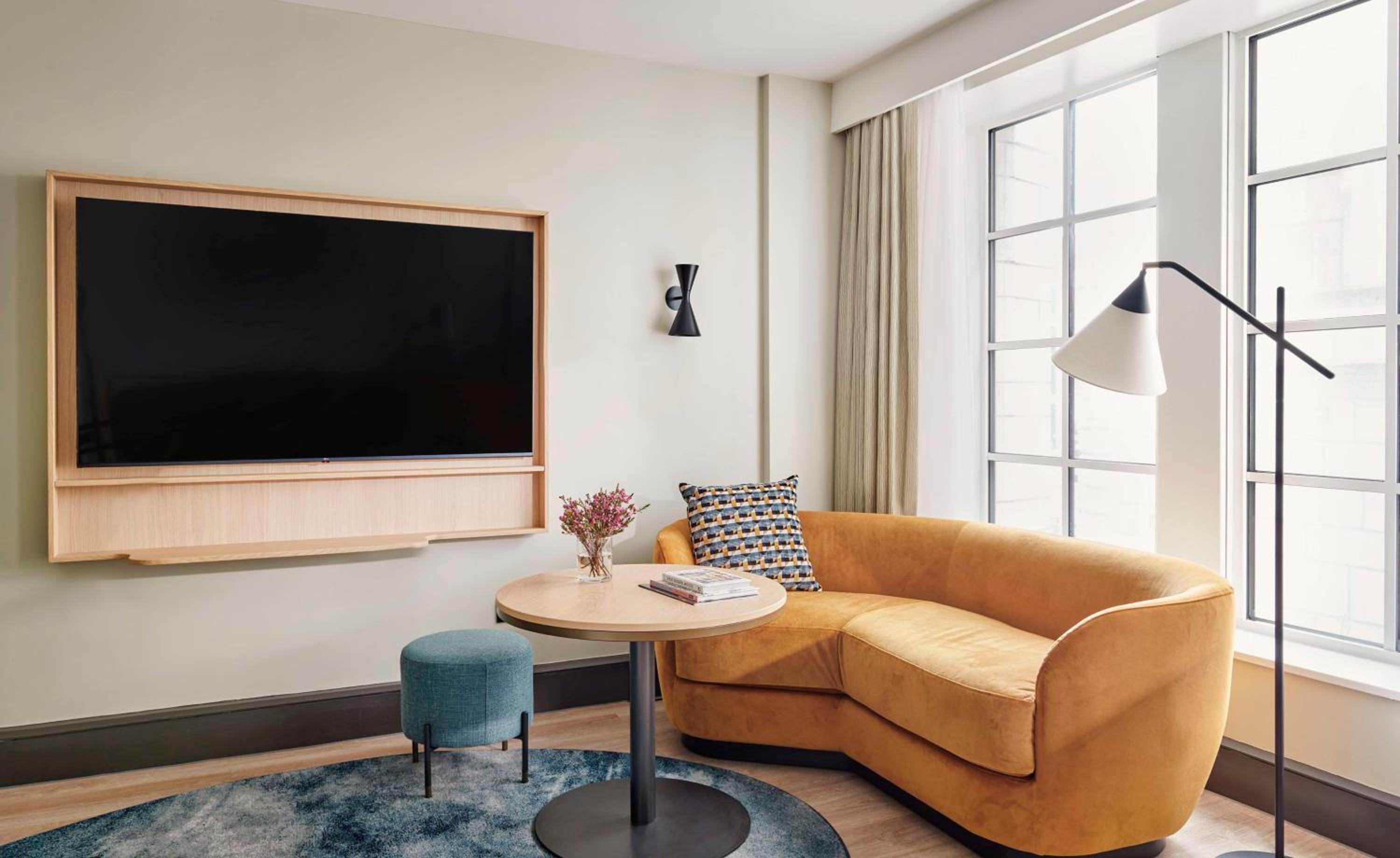 King Room with High Street View