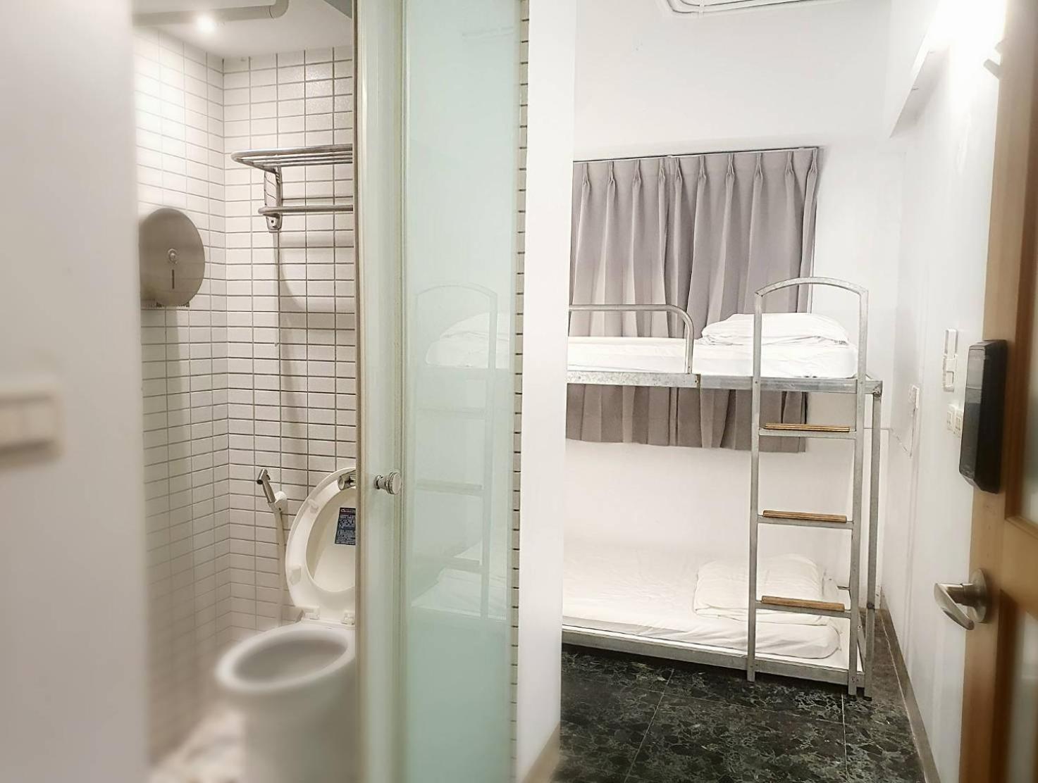 Twin Room with Private Bathroom