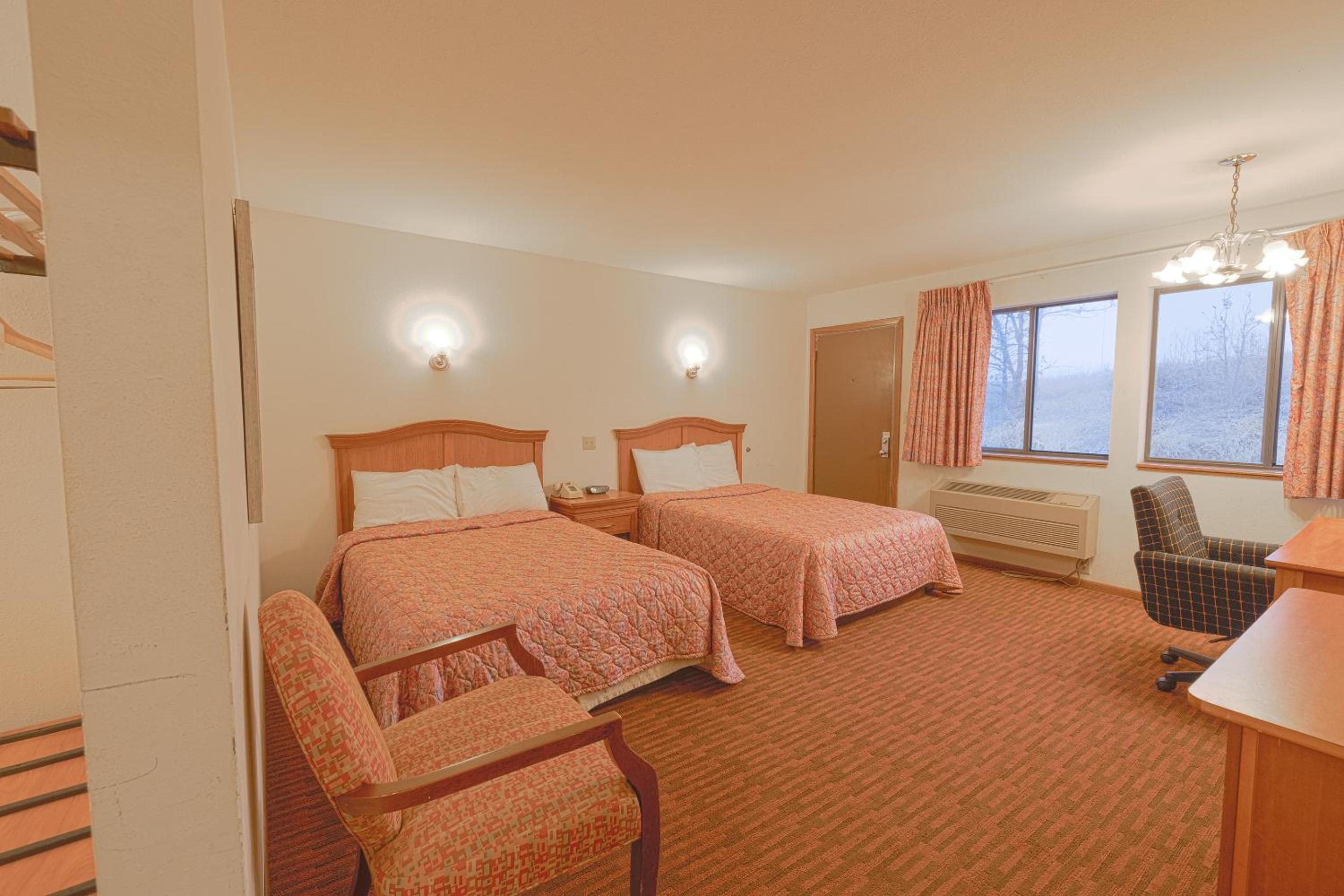 Double Room with Two Double Beds photo 3