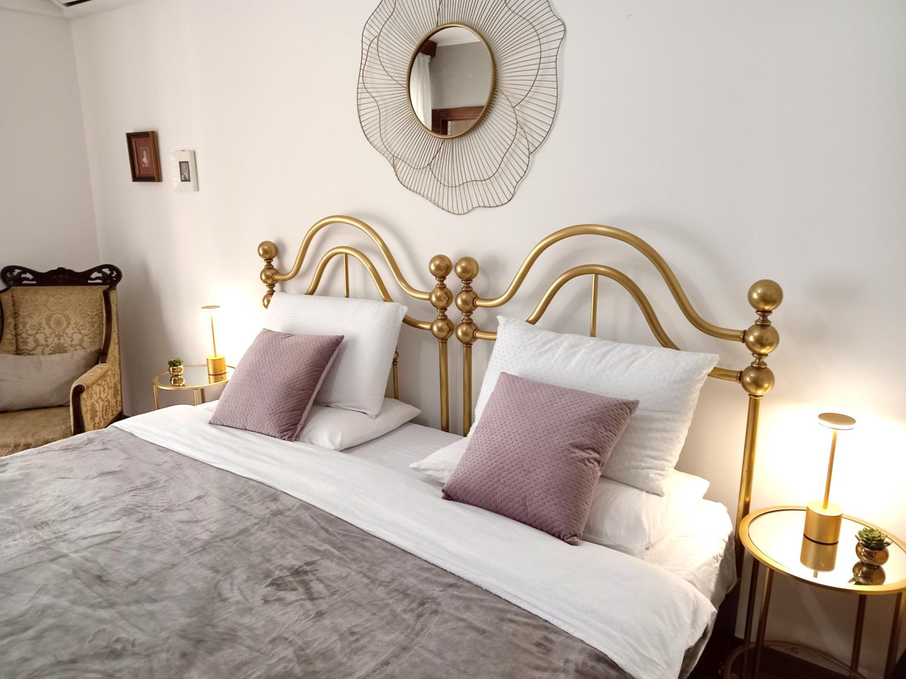 Deluxe Double Room with Balcony photo 2