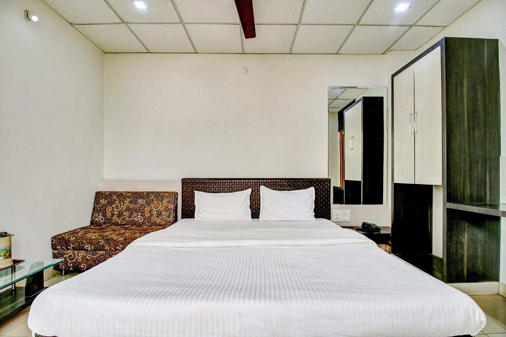 Deluxe Room - Photo 2