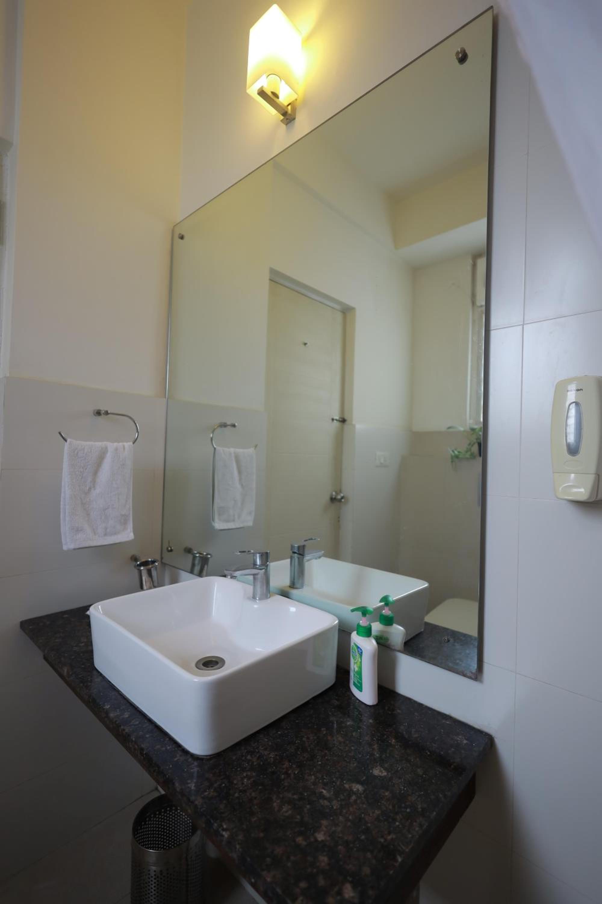 Deluxe Room - Photo 3
