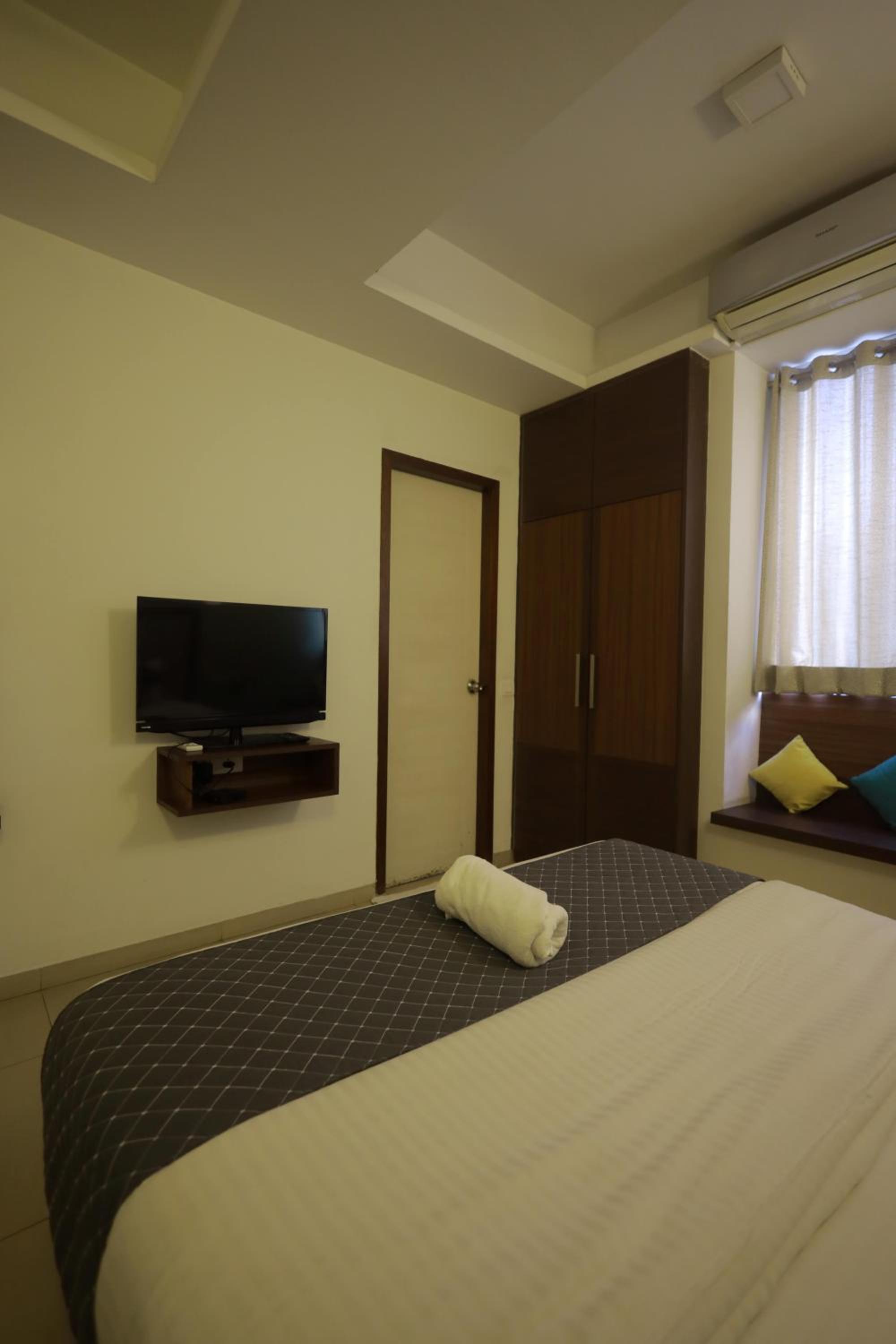 Deluxe Room - Photo 6