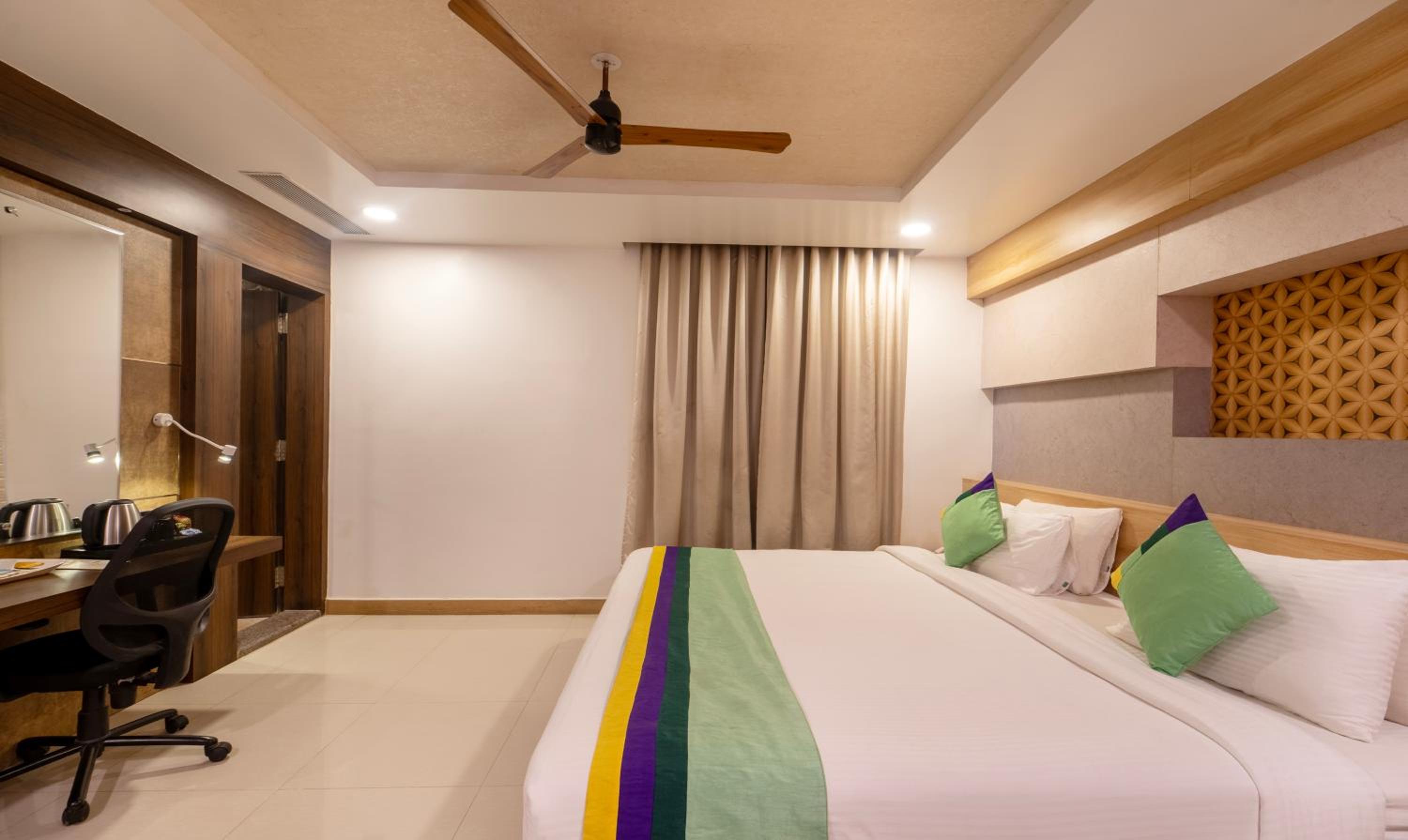 Deluxe Double Room photo 2