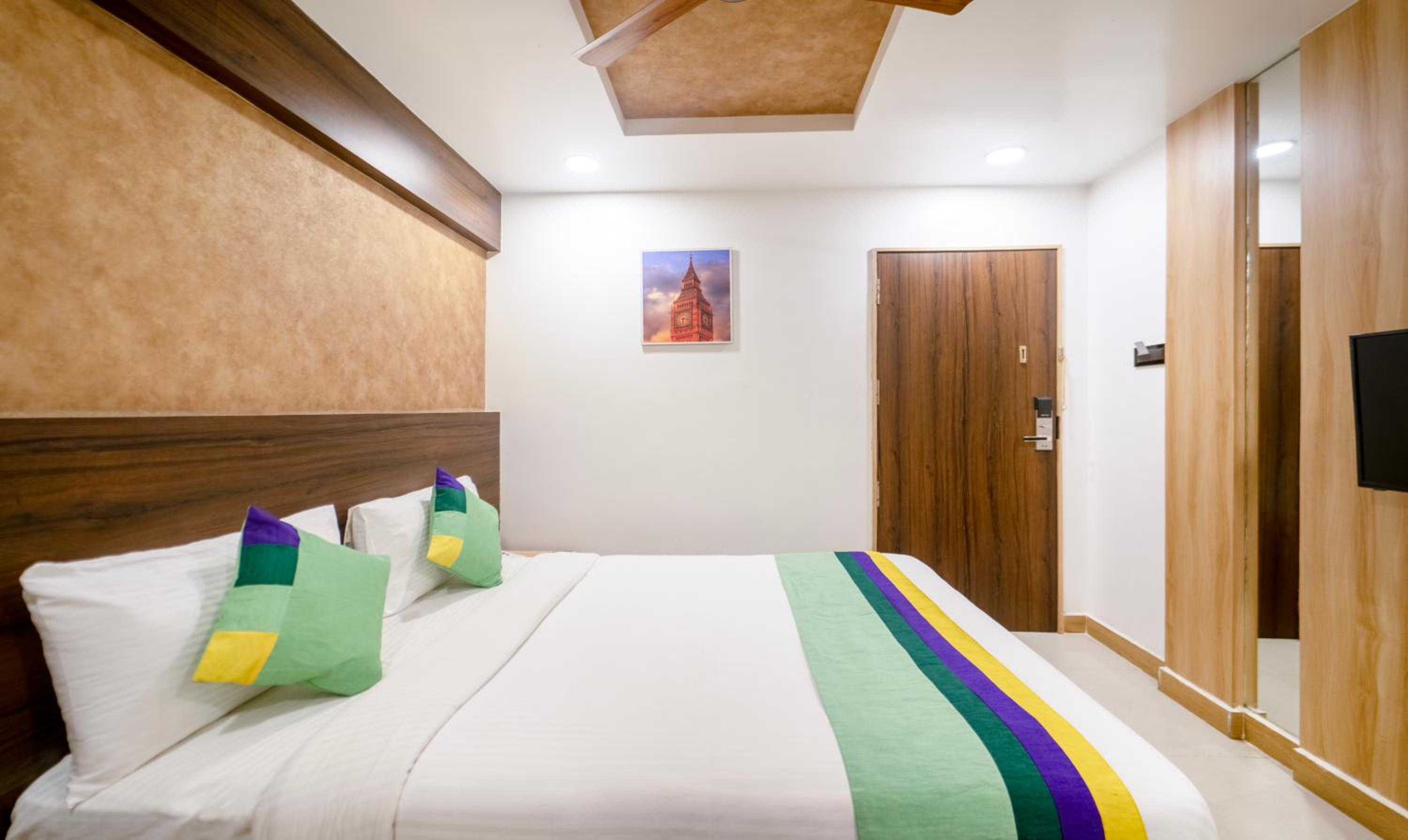 Economy Double Room photo 3