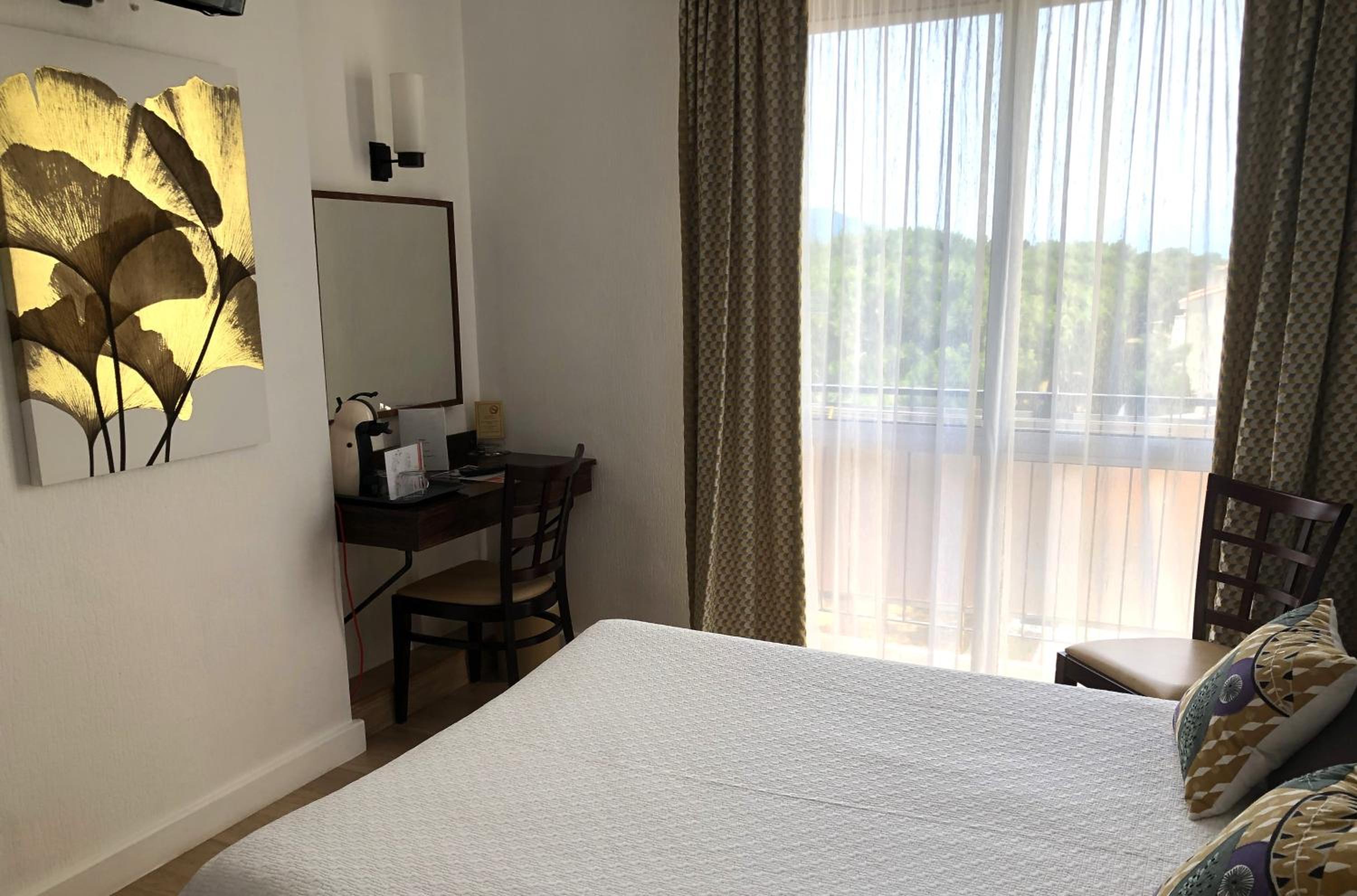 Double Room with Pool View