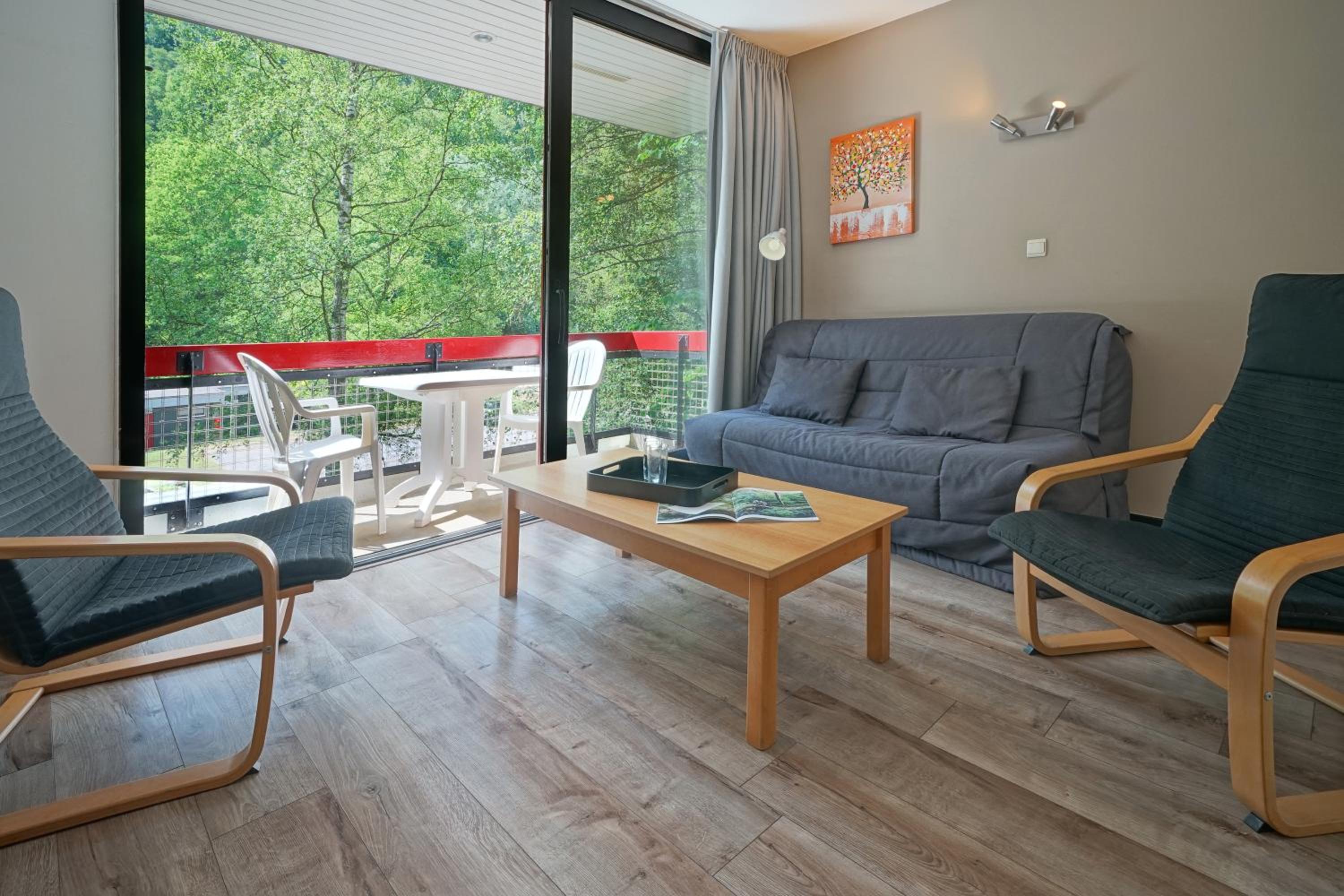 Budget One-Bedroom Apartment (2 Adults) - Photo 8