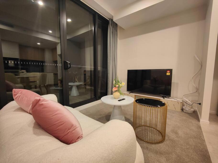 Two-Bedroom Apartment photo 2