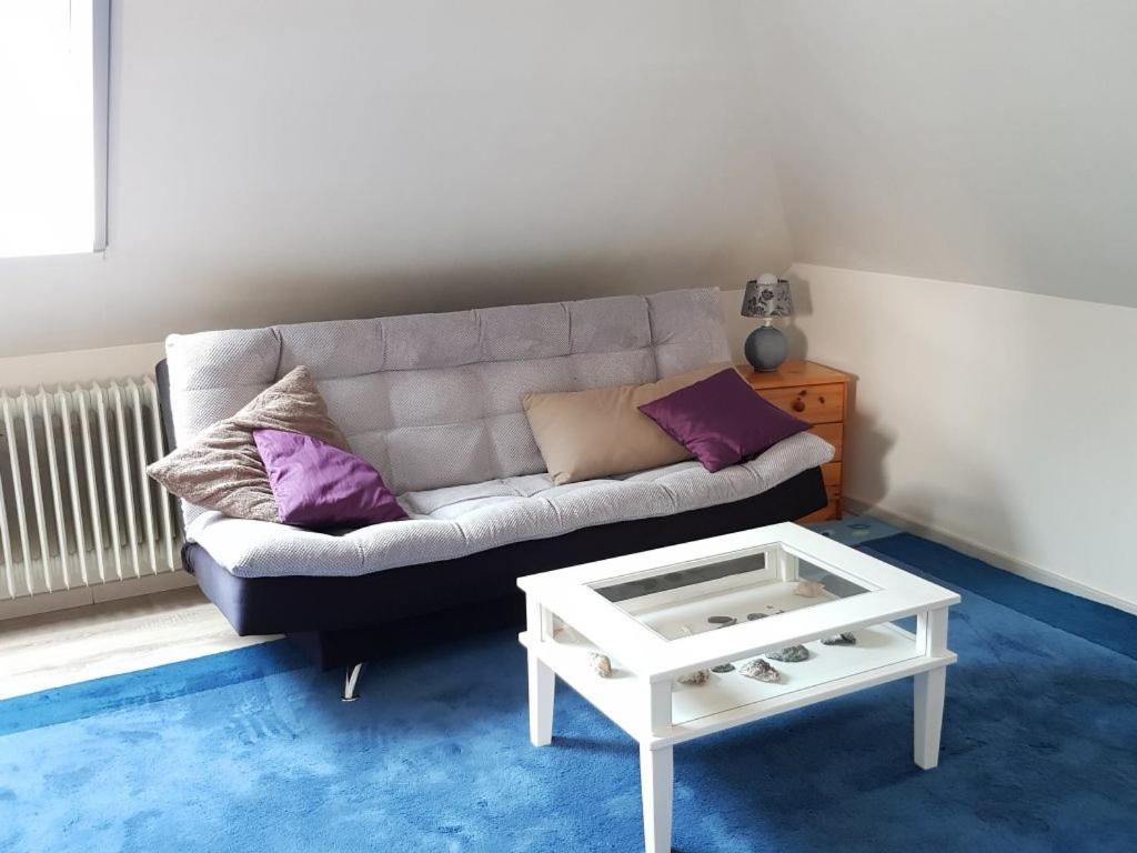 Apartment with Balcony photo 2