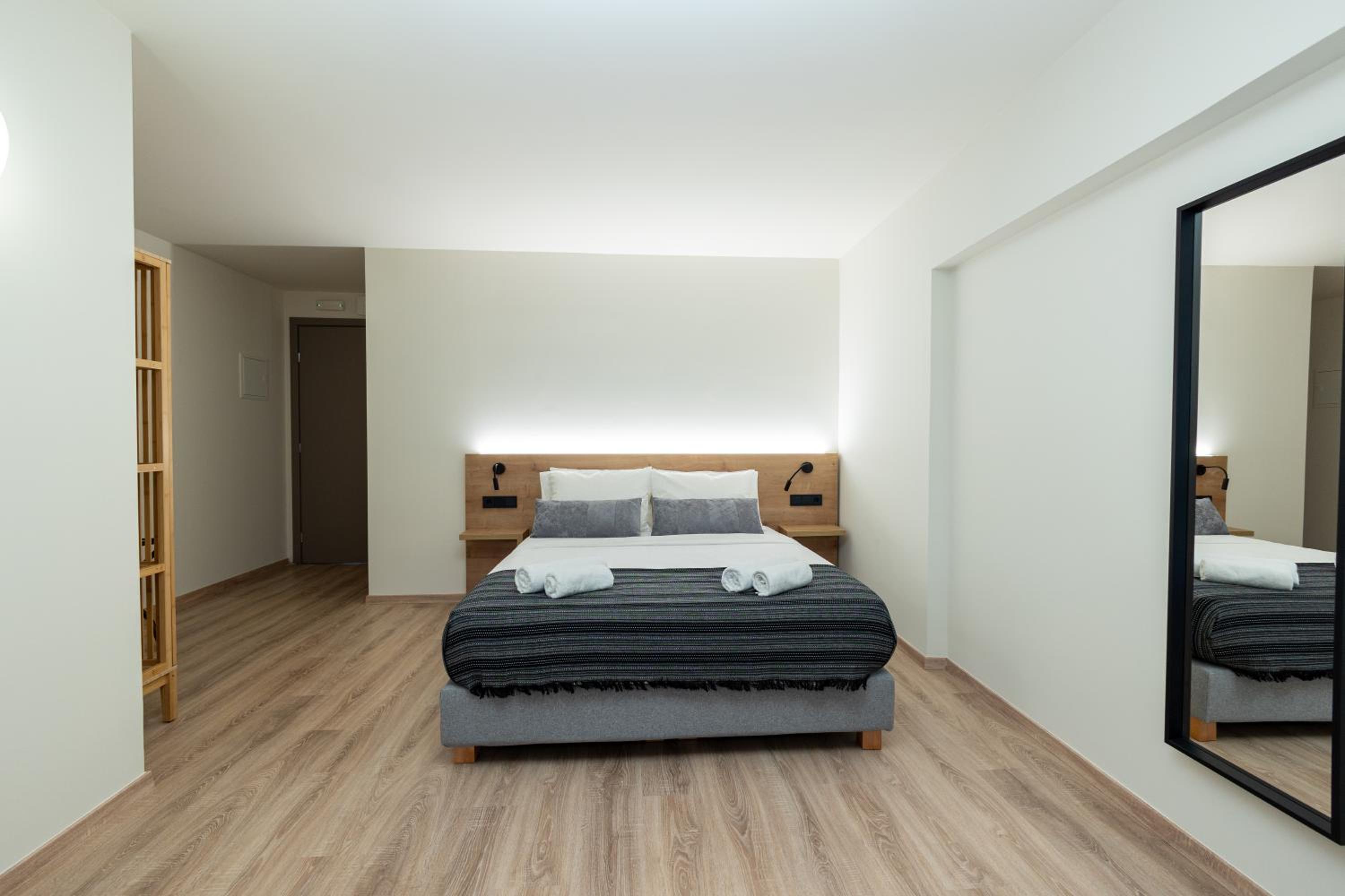 Deluxe Studio - Photo 18