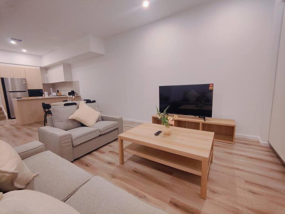 Three-Bedroom Villa photo 1