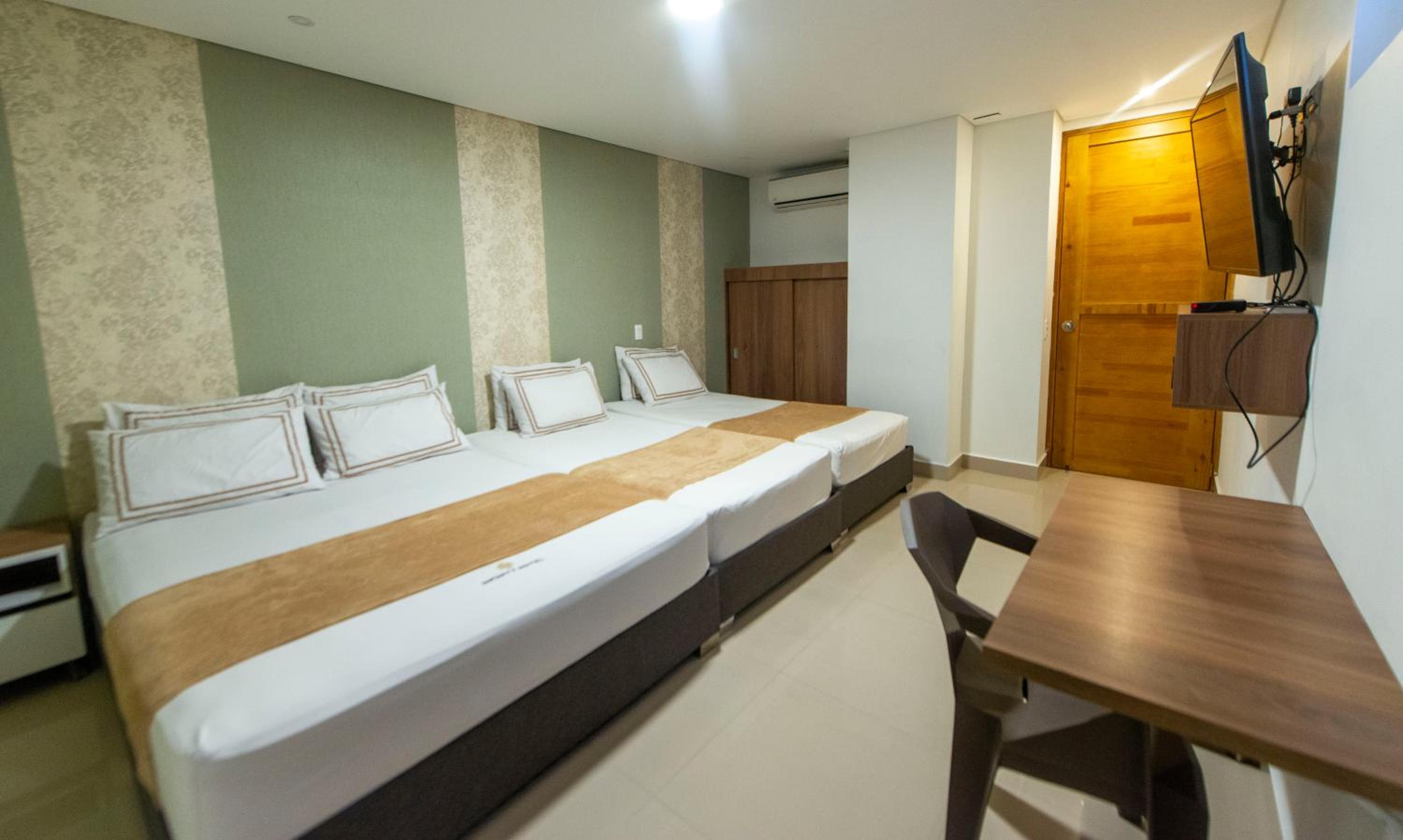 Classic Quadruple Room