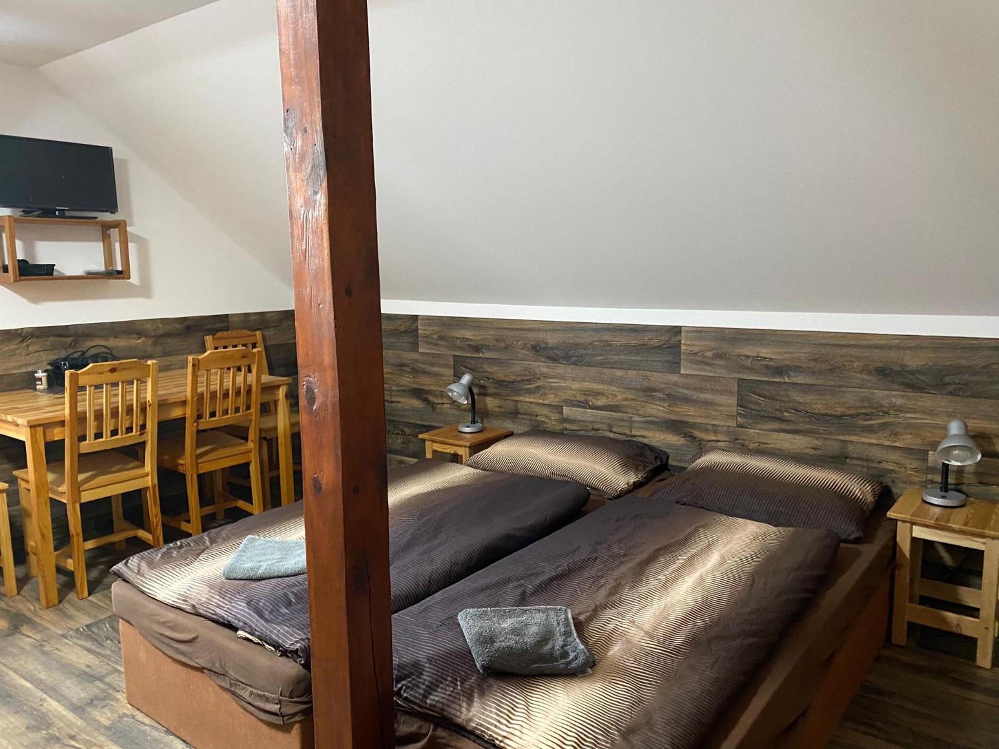 Deluxe Family Room photo 3