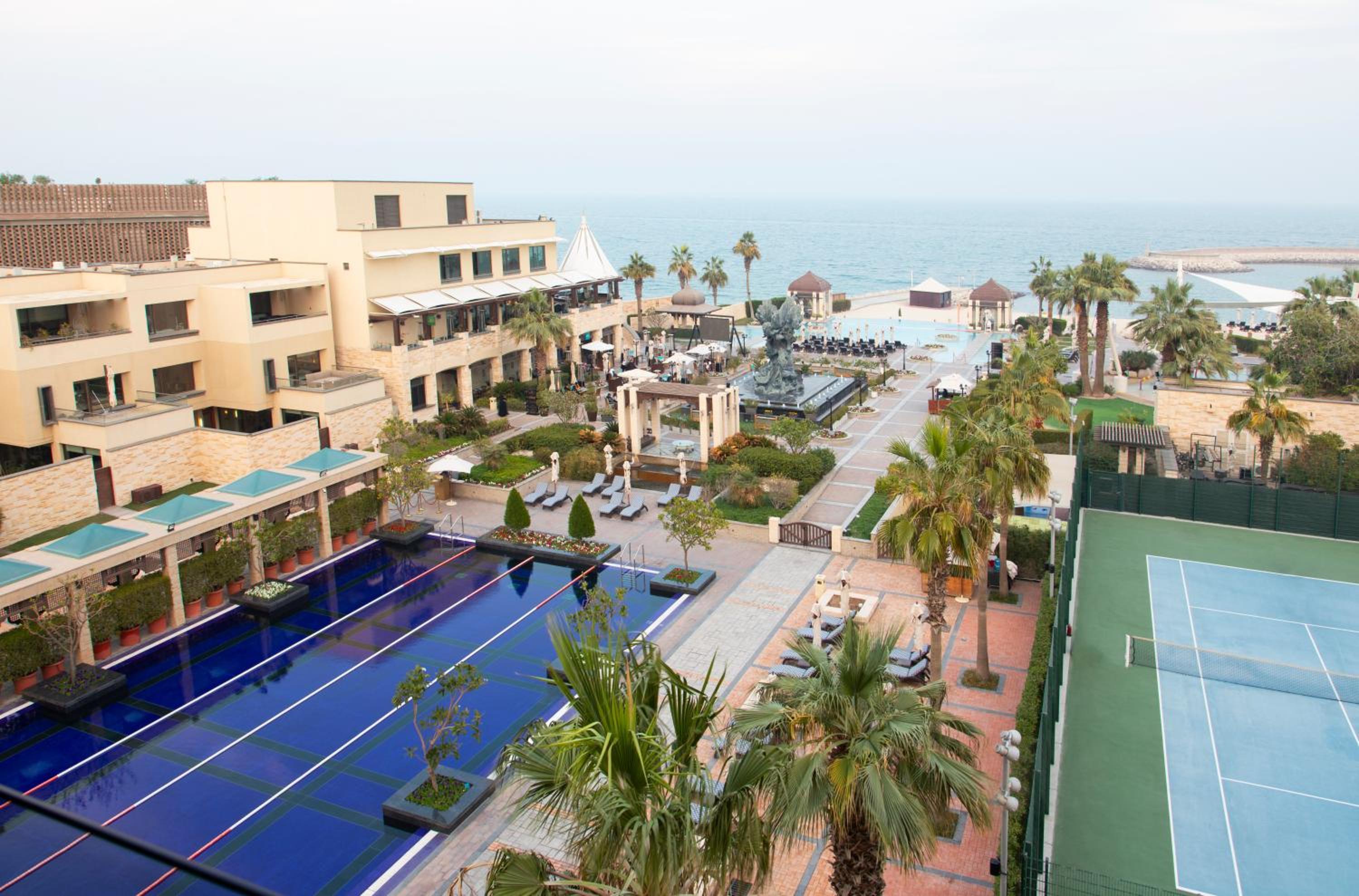 Deluxe Ocean Suite with Balcony - Photo 3