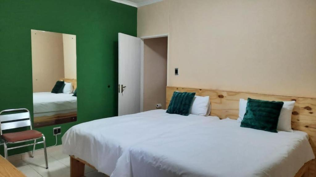 Double or Twin Room photo 2