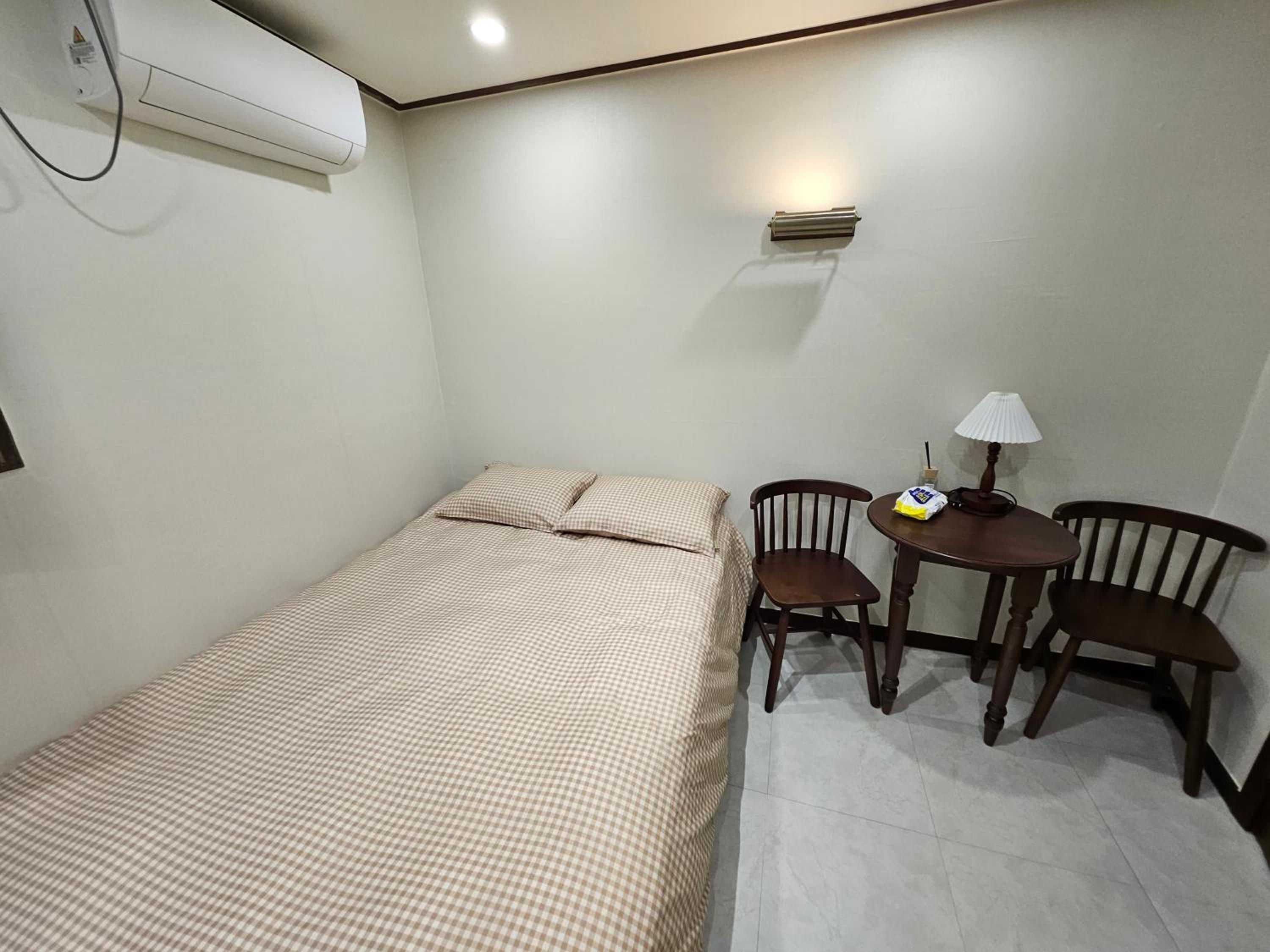 Superior Queen Room - Photo 8