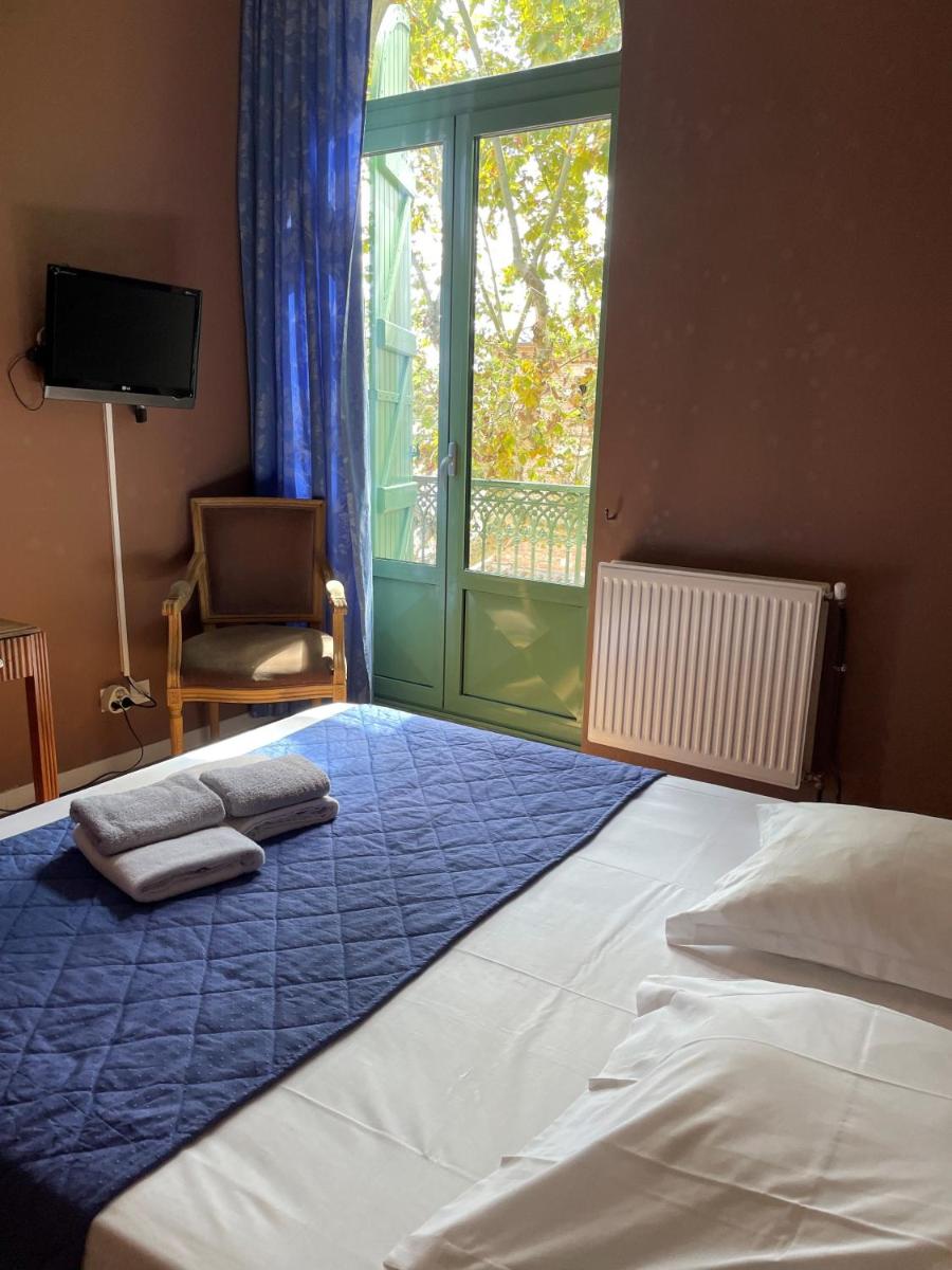 Standard King Room photo 3