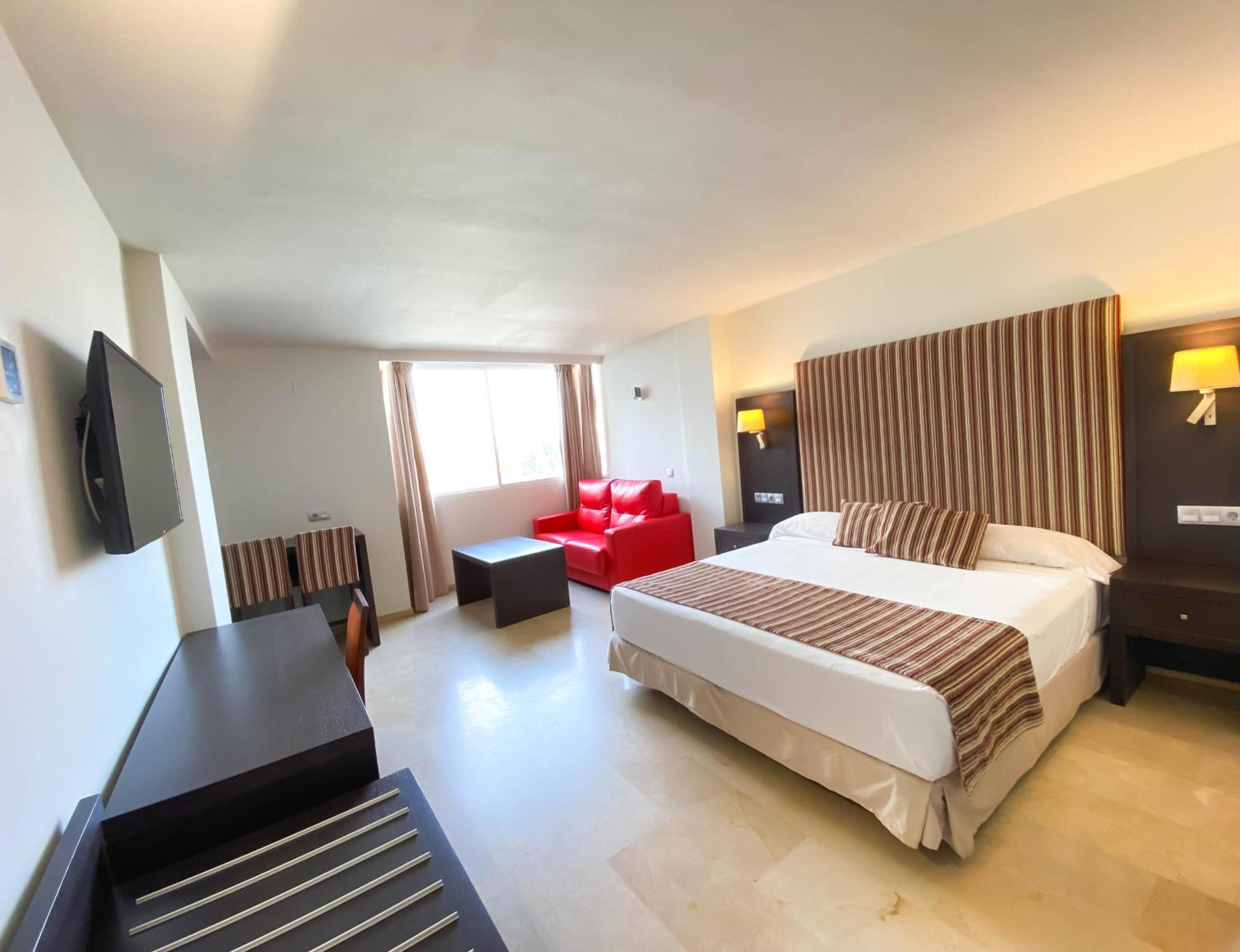 Standard Junior Suite - Photo 2
